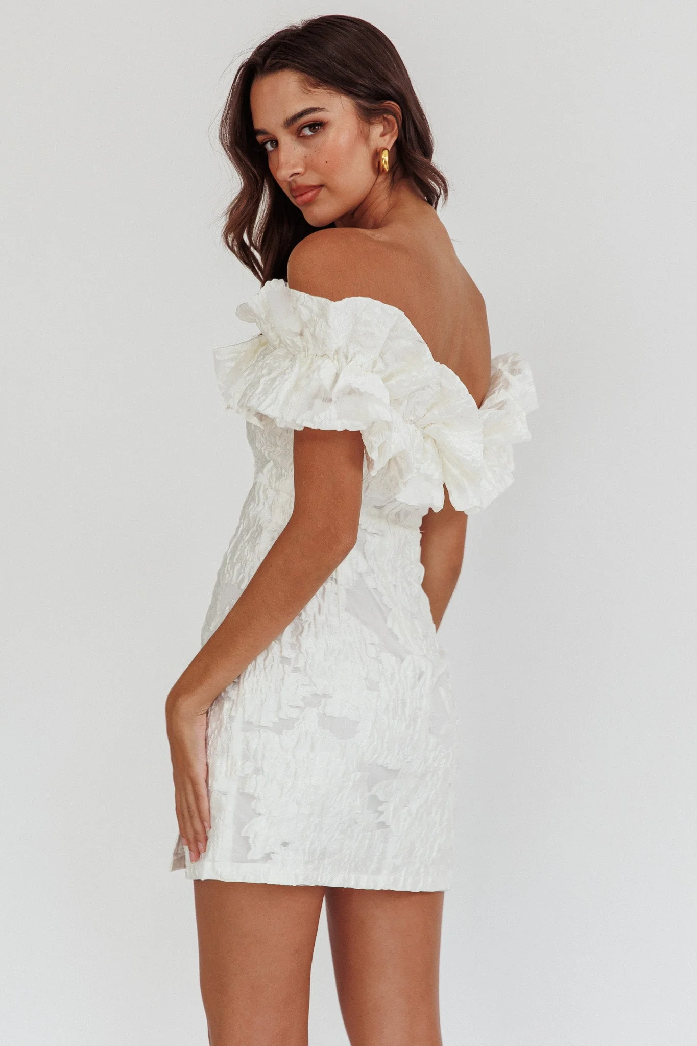 Memoire Off-Shoulder Textured Mini Dress White - elegeleges