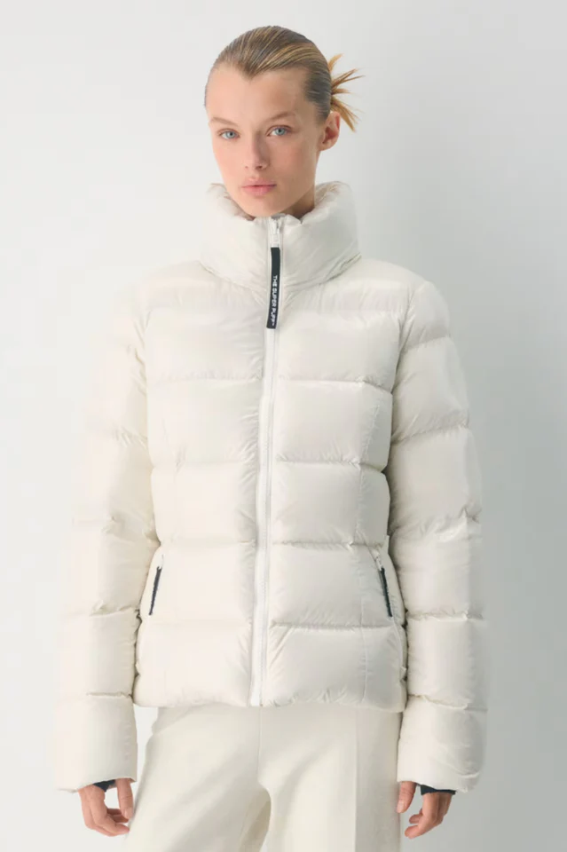 Aritzia The Supersnug Puff