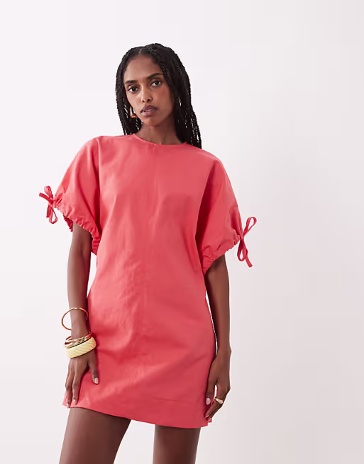 crew neck mini dress with tie sleeve detail in red