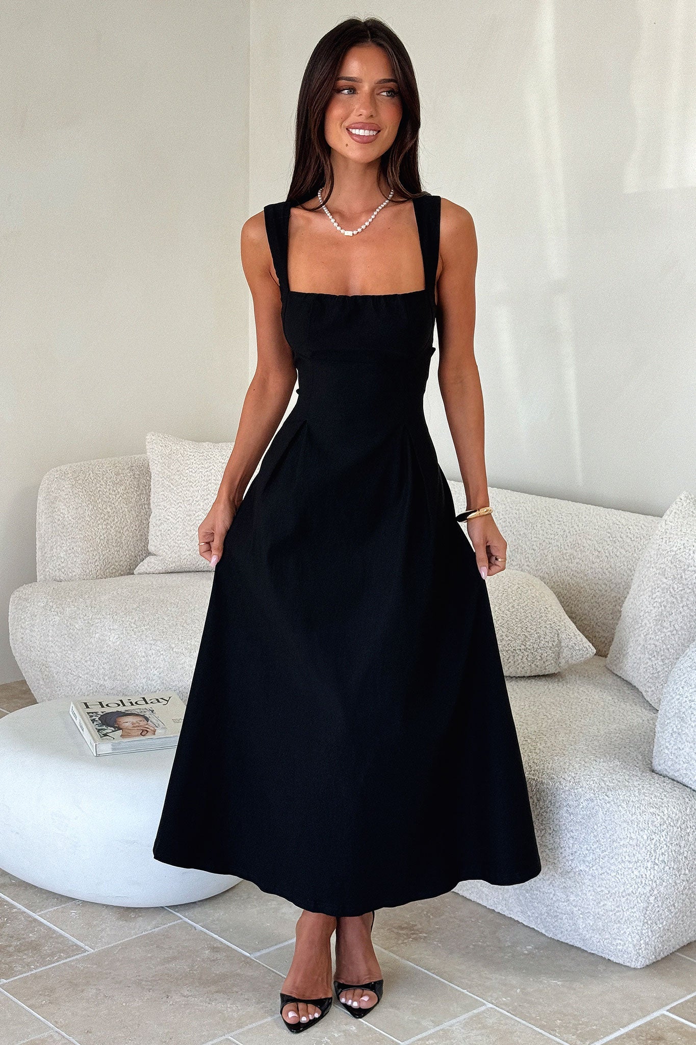 Chantelle Square Neck Midi Dress - Black - elegeleges