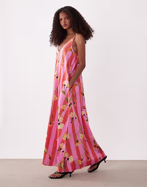 sleeveless V neck trapeze maxi dress in floral stripe