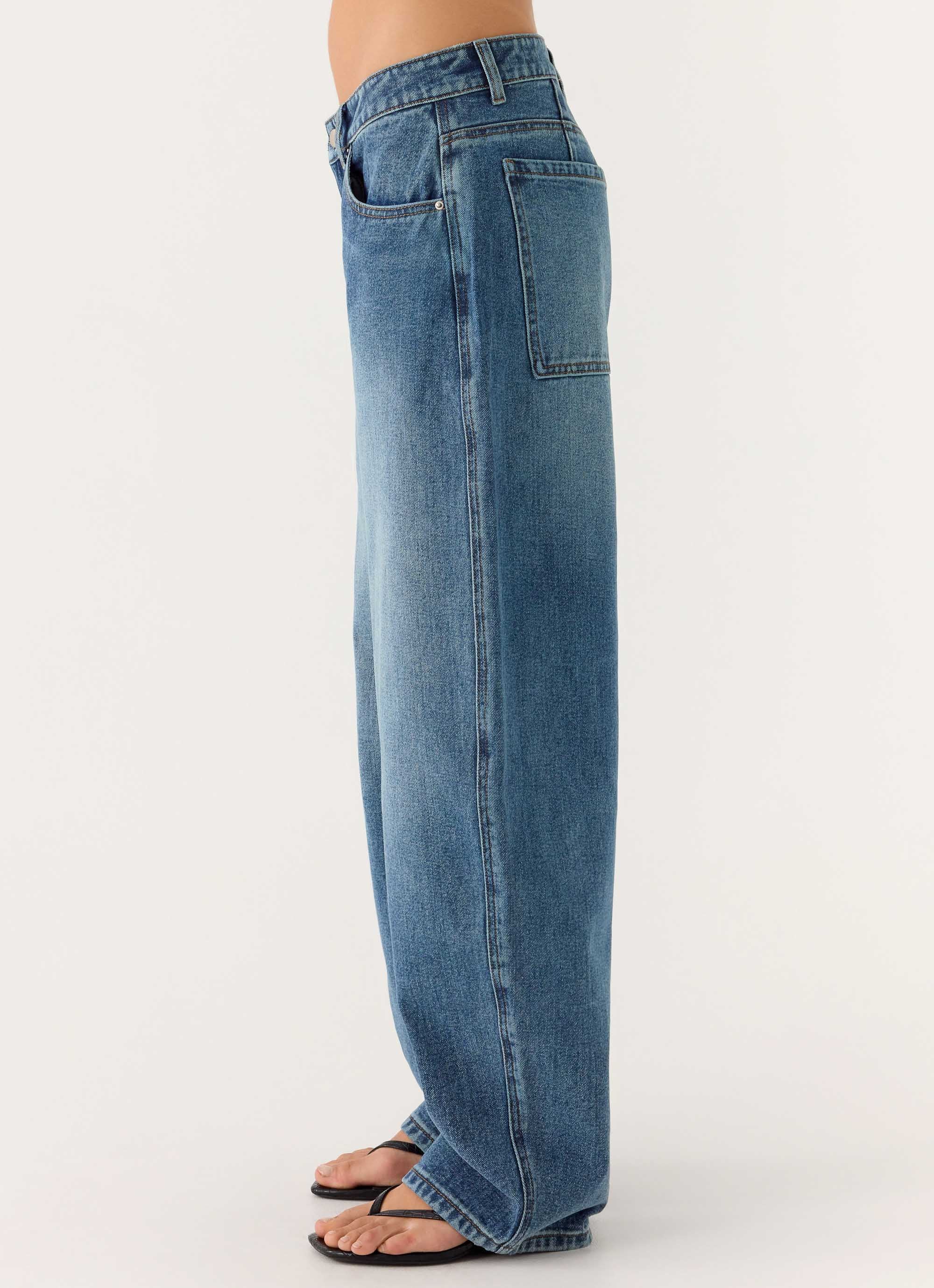 Stevie Low Rise Barrel Leg Denim Jeans - Mid Wash Blue