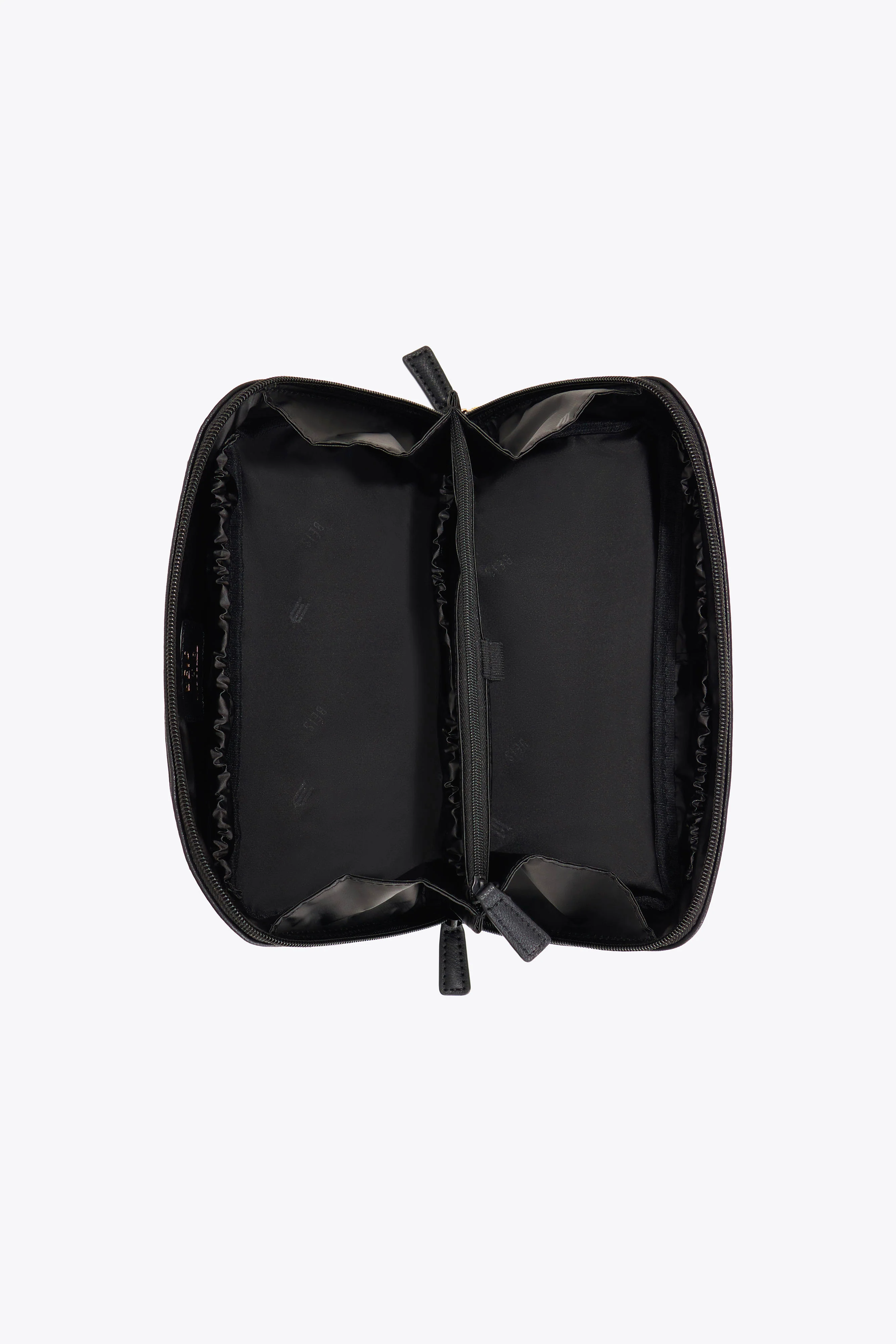 BEIS 'The Wicked Toiletry Kit in Black