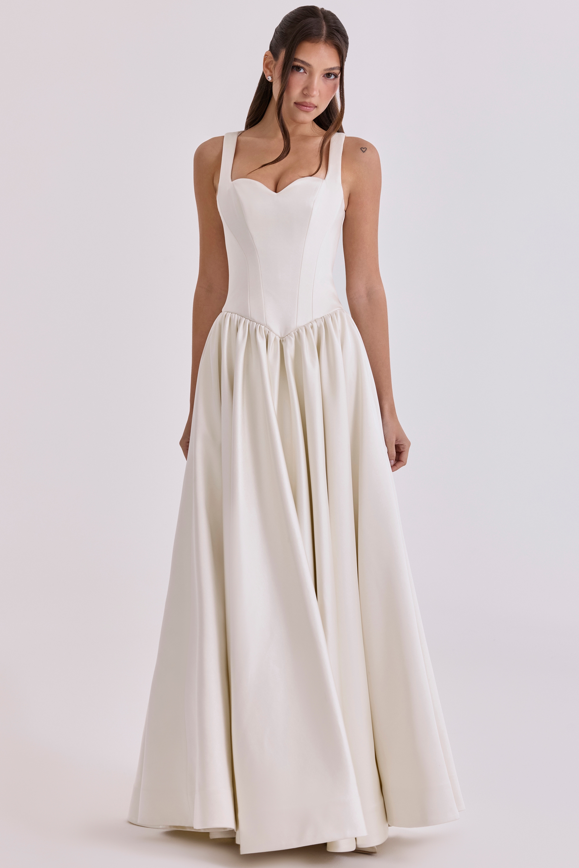 Ivory Sweetheart Neckline Bridal Gown