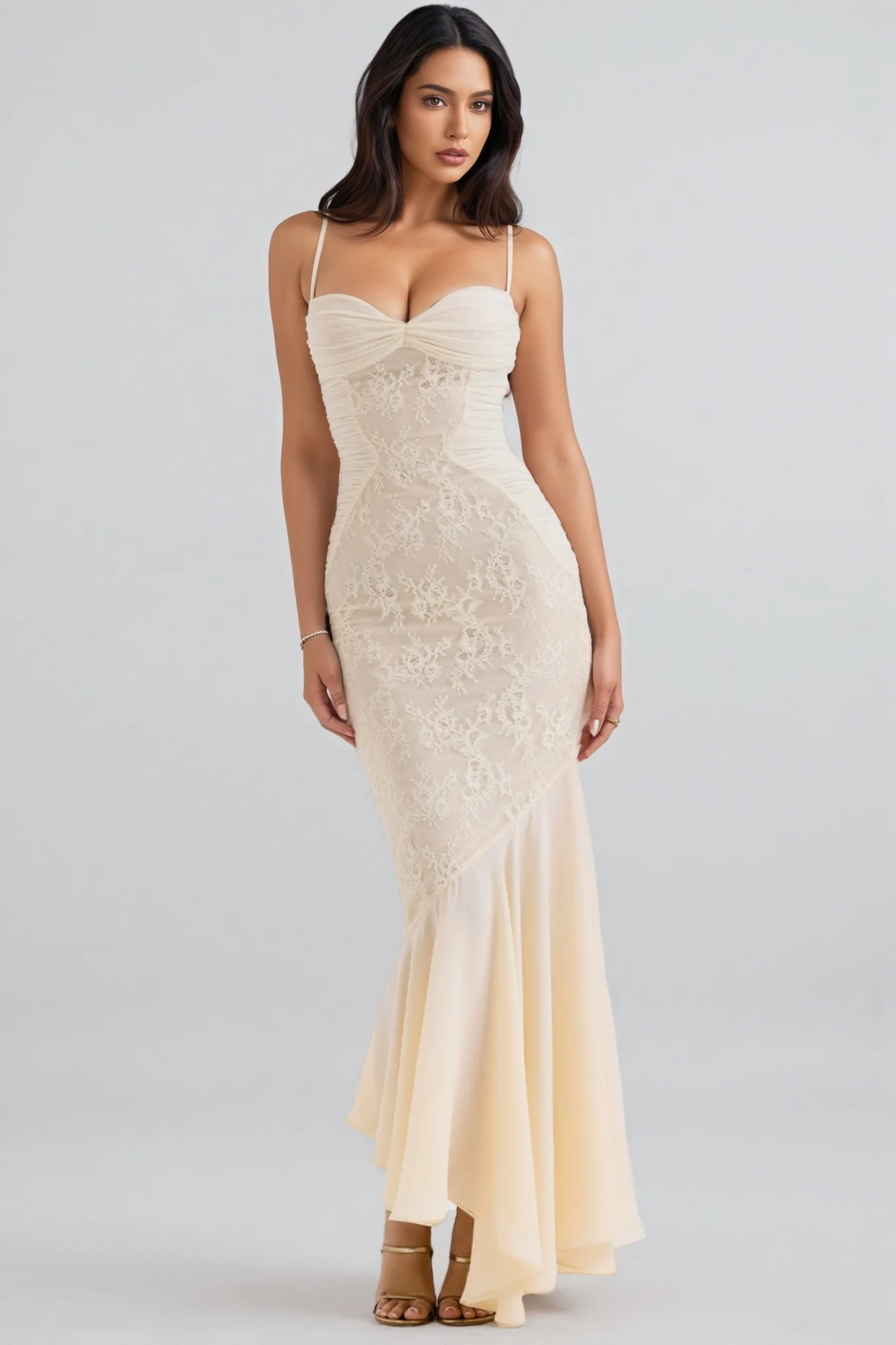 Vaelse Lace Ruffle Halter Maxi Dress