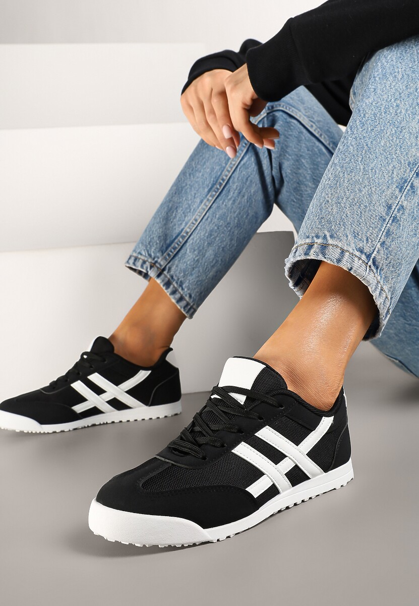 Beżowe Sneakersy na Płaskiej Podeszwie z Geometrycznym Wzorem Rivmi