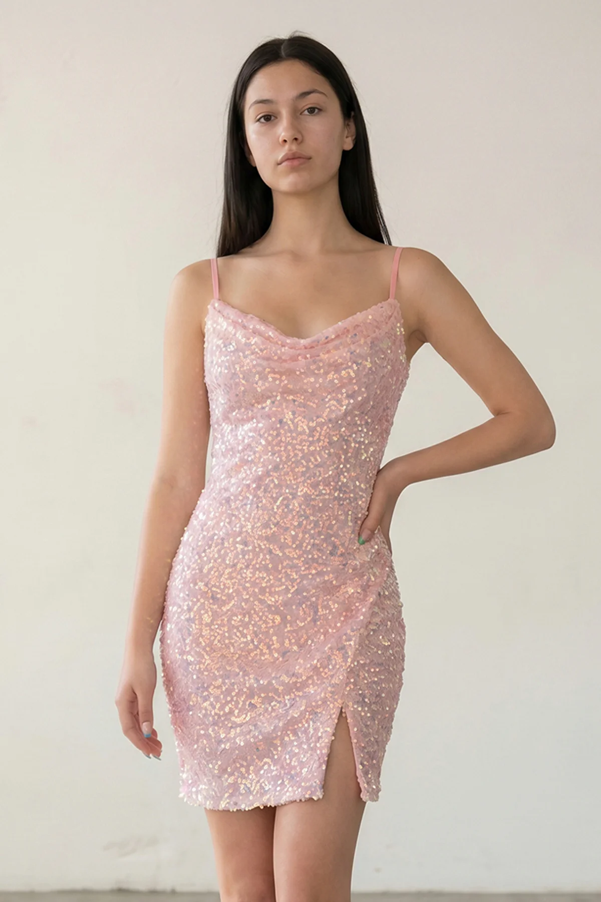 Pink - Sheath Scoop Neck Sequined Mini Homecoming Dresses with Slit