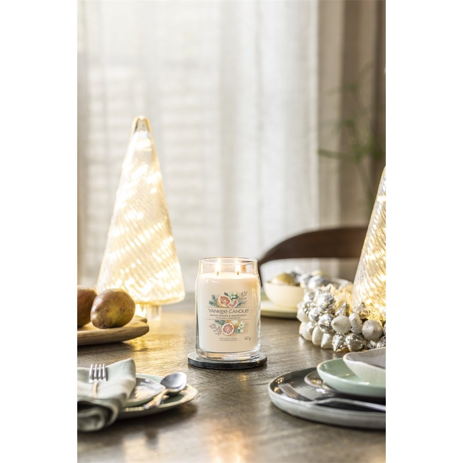 Yankee Candle Świeca wotywna w szkle White Spruce + Grapefruit