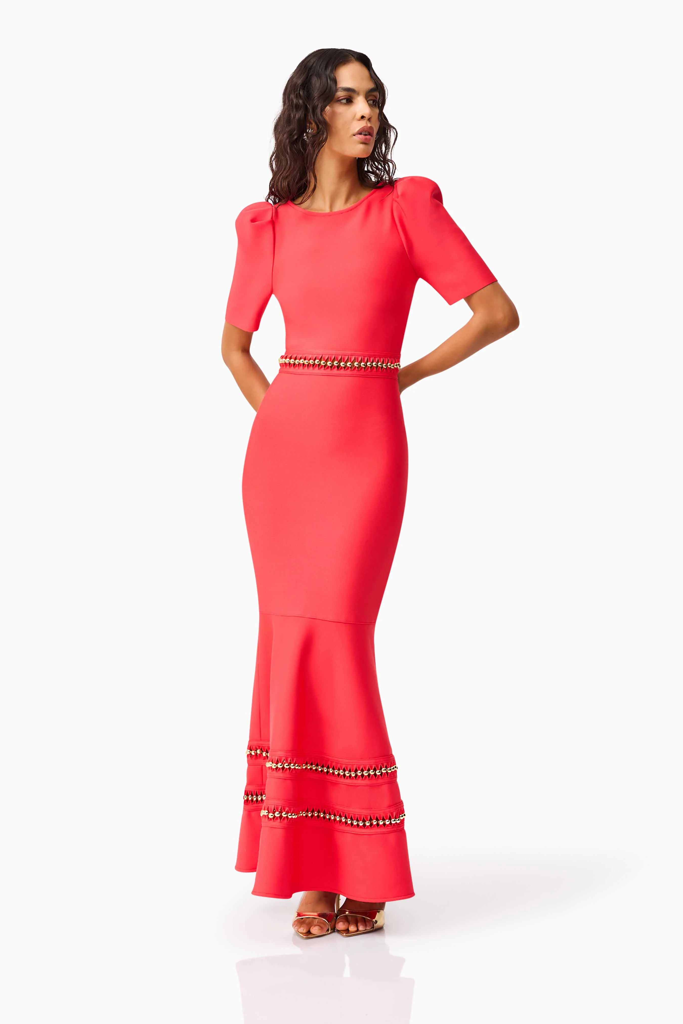 Jesselle Short Sleeve Gown in Red