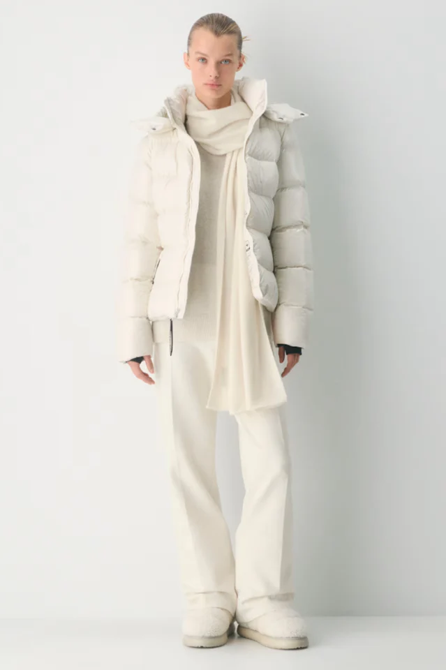 Aritzia The Supersnug Puff