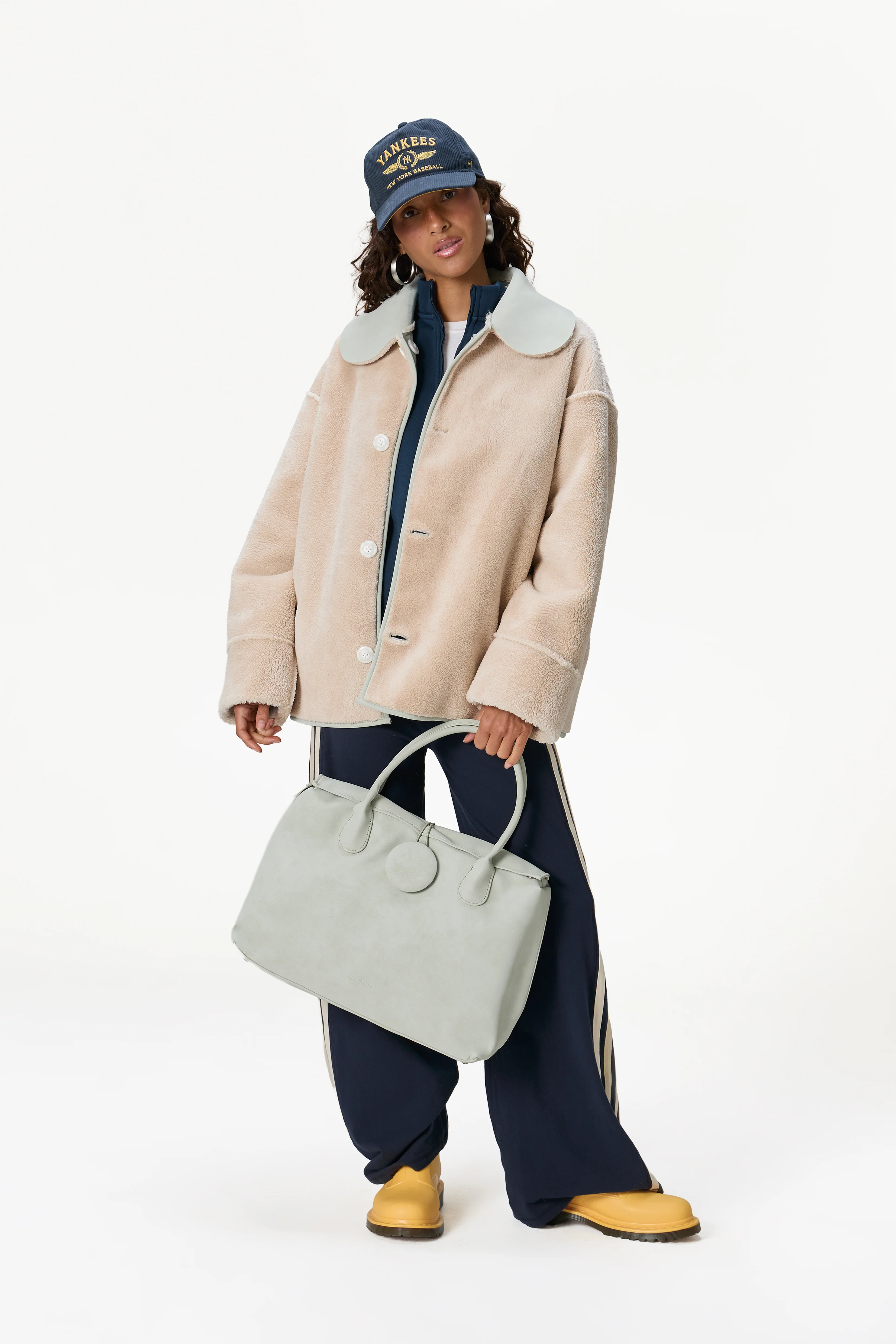 Tully Button Carryall Bag in Light Green