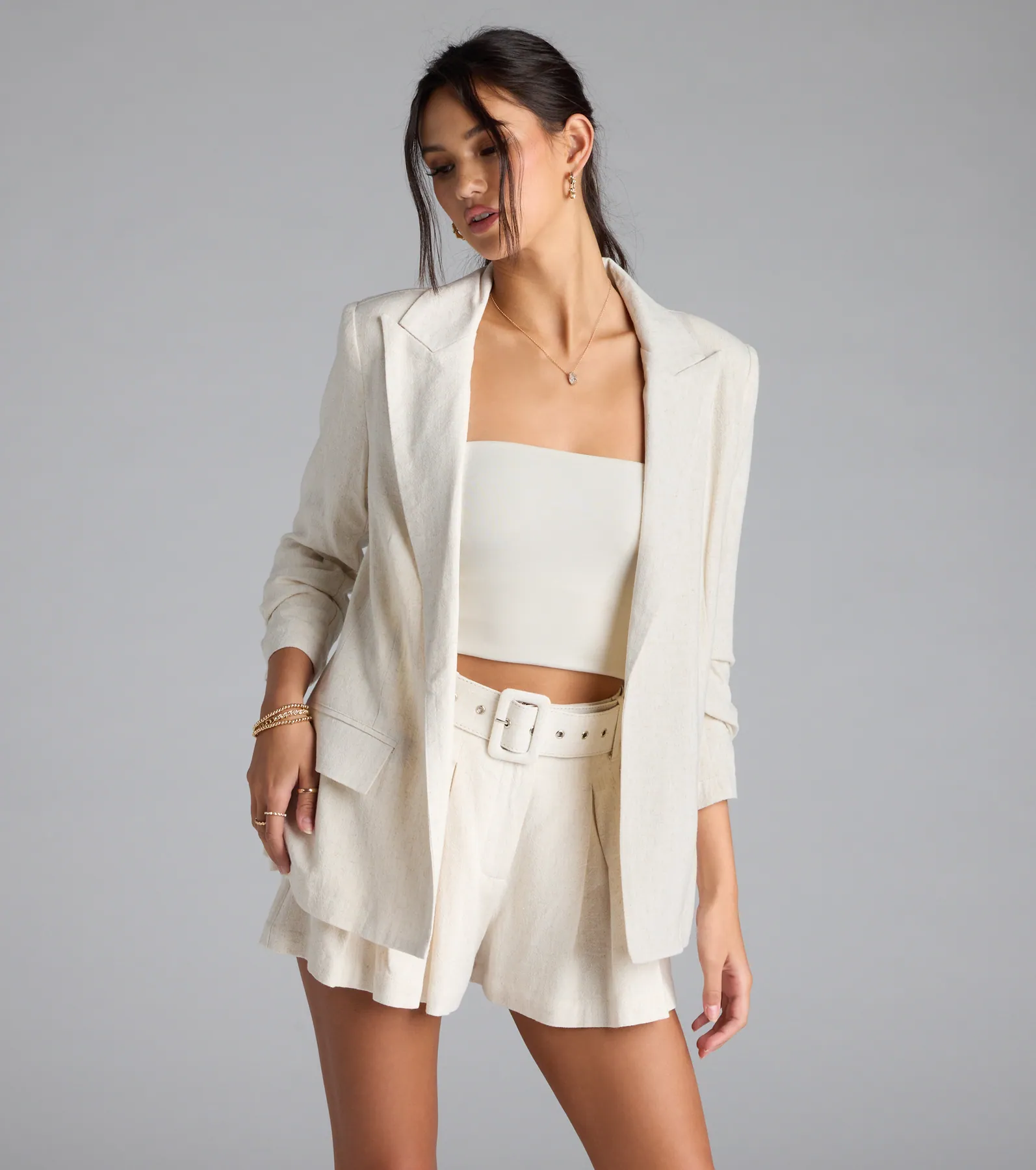 Looking Chic Blazer With Linen