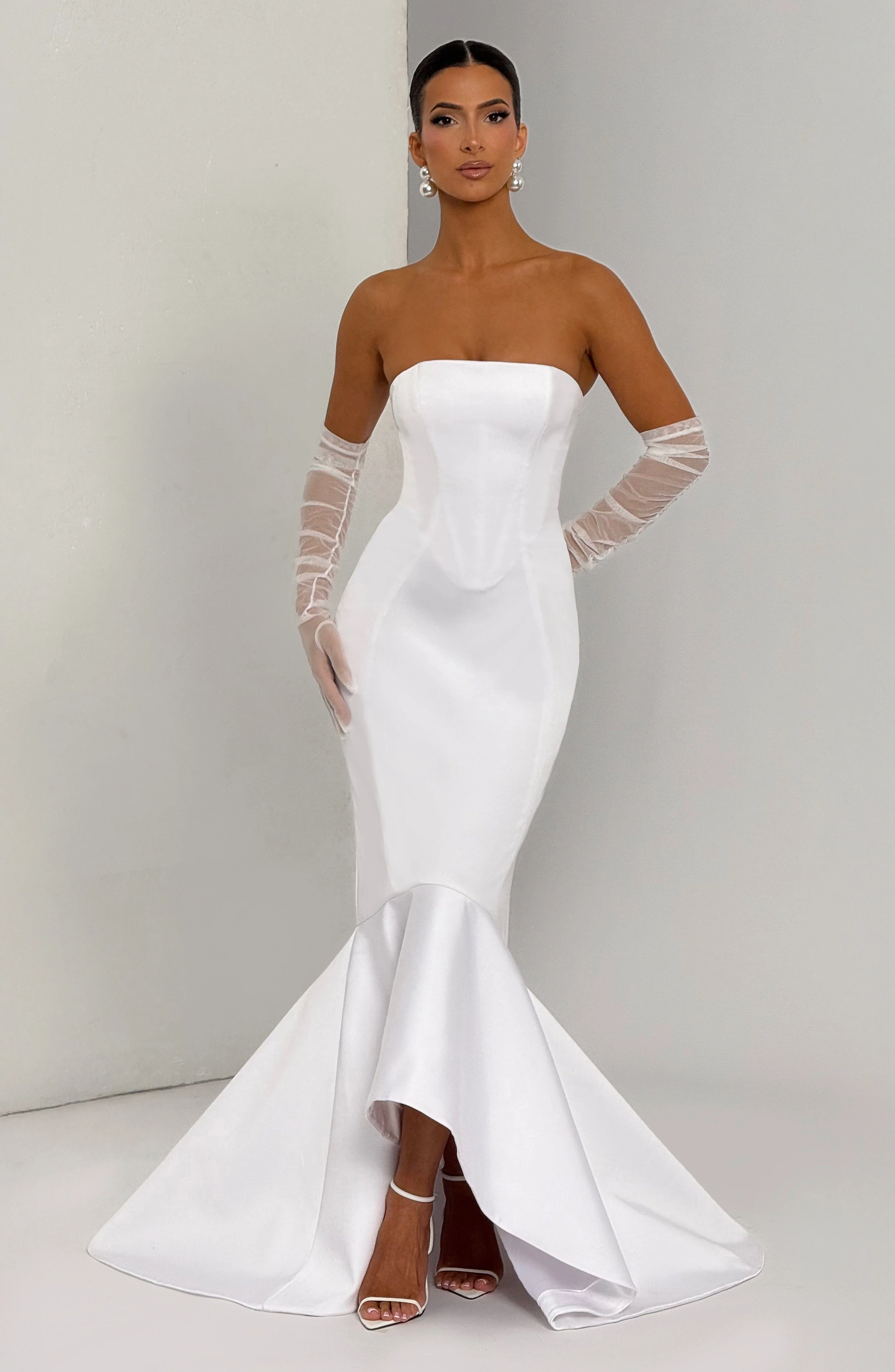 Emryn Gown - Ivory