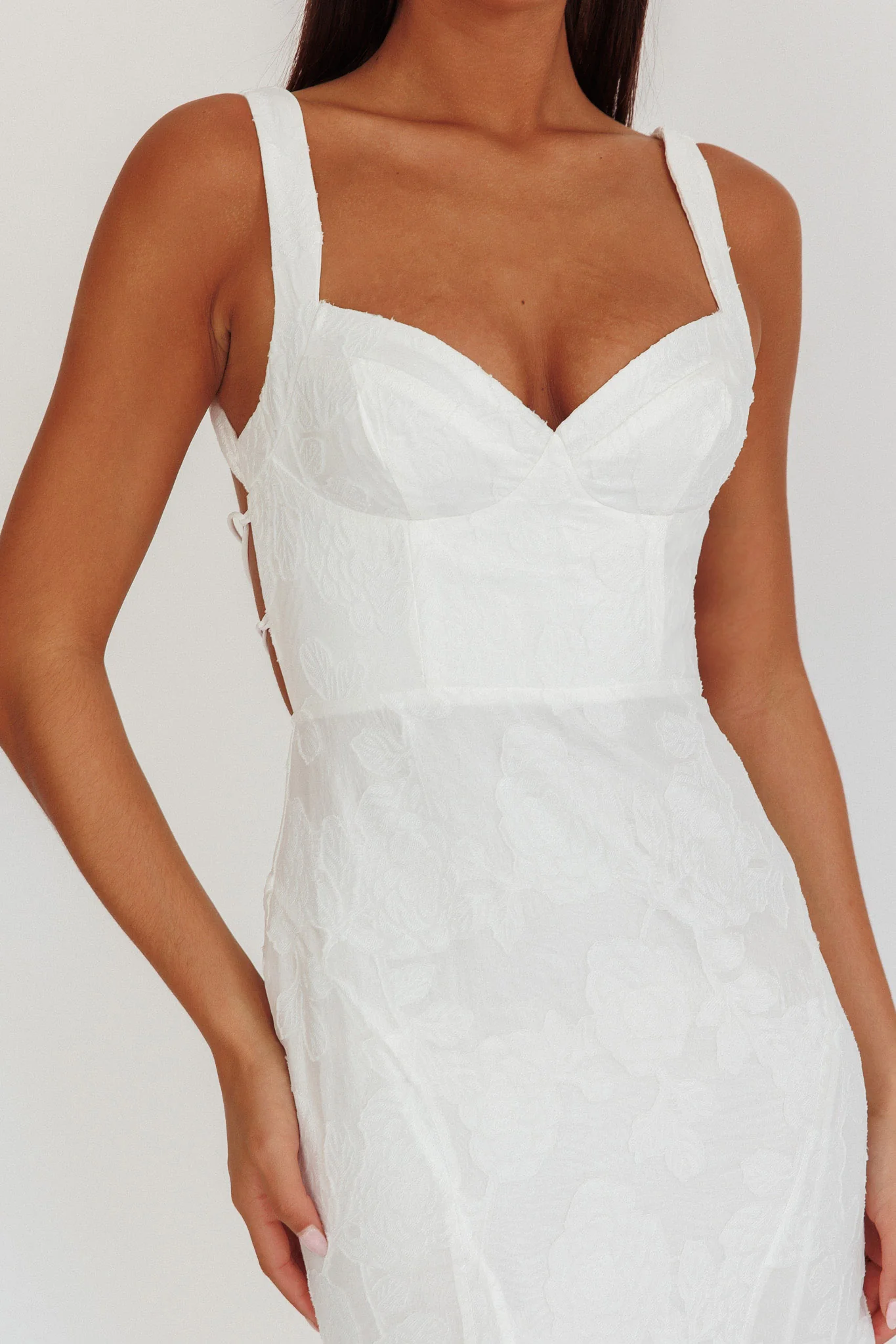 Autumn Moon Strappy Back Maxi Dress Textured White