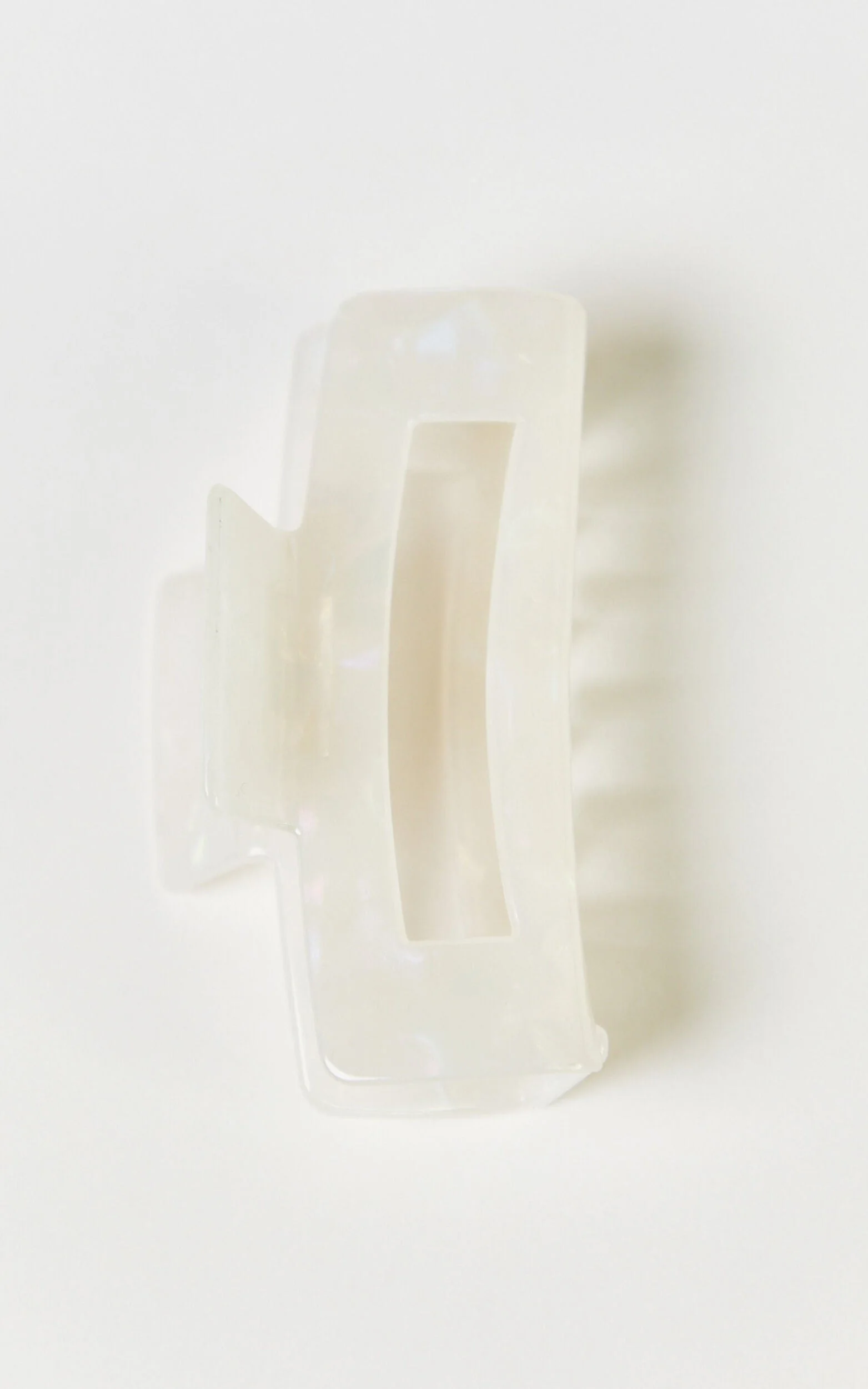 Wilda Hair Clip - Rectangle Claw Hair Clip in Cream