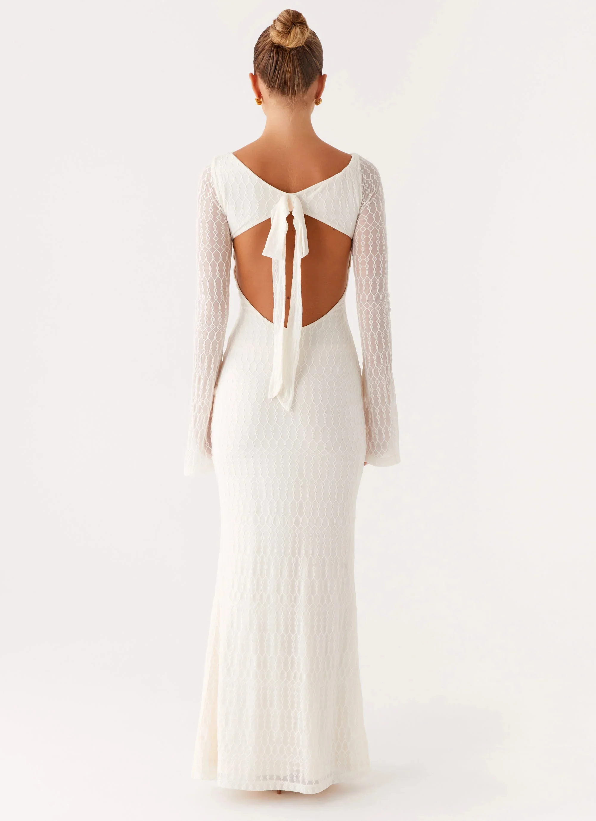 Elegeleges Exclusive - Ethereal Long Sleeve Maxi Dress - Ivory