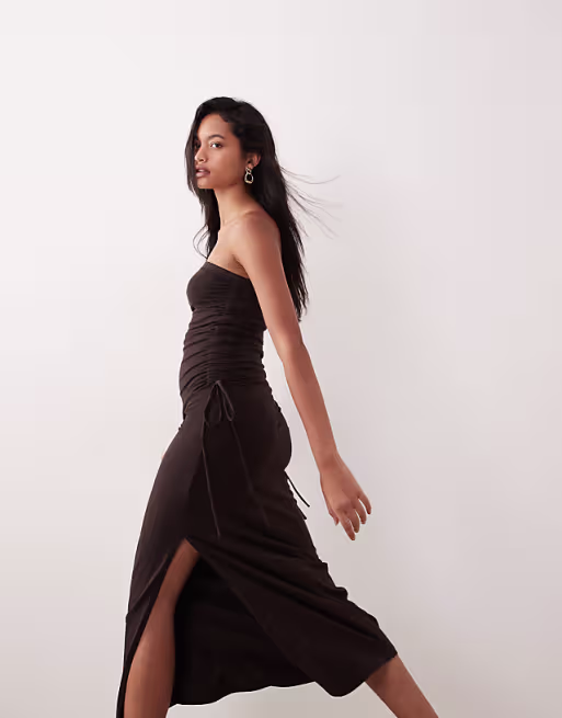 bandeau ruched side midi dress in chocolate