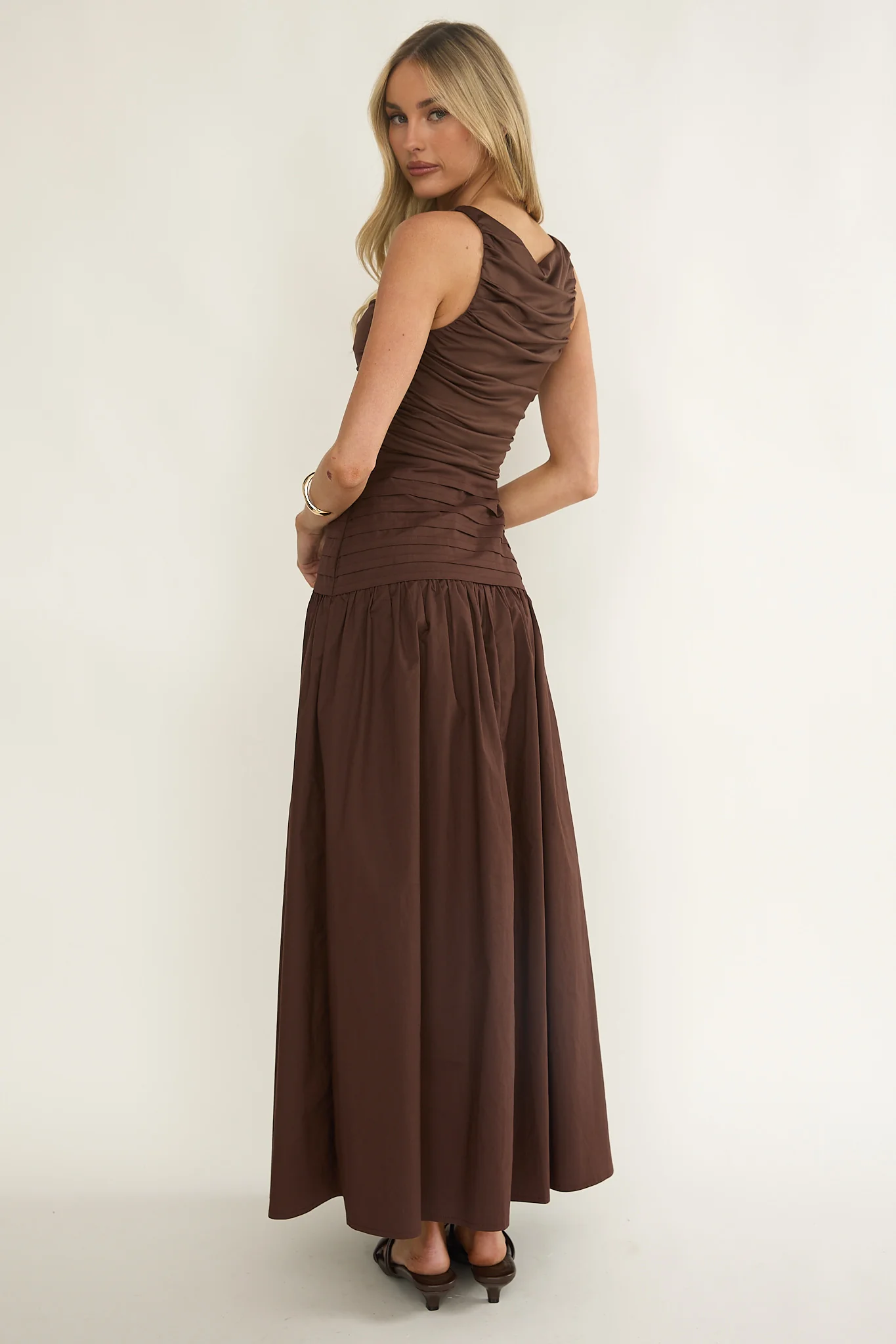 Dalayla Sleeveless Pintuck Maxi Dress Chocolate