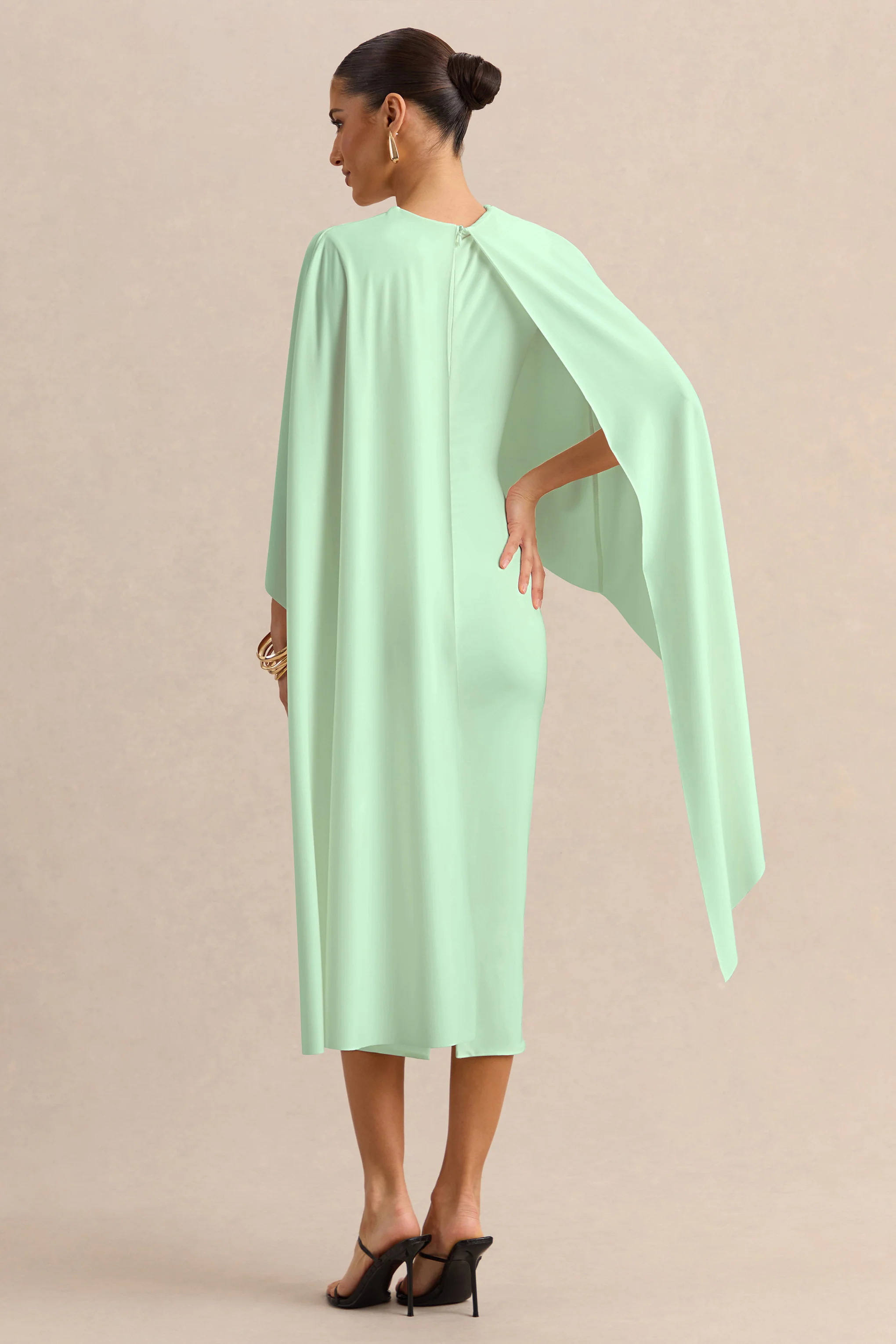 Luxalyn | Green Round-Neck Midi Dress With Cape-Detail