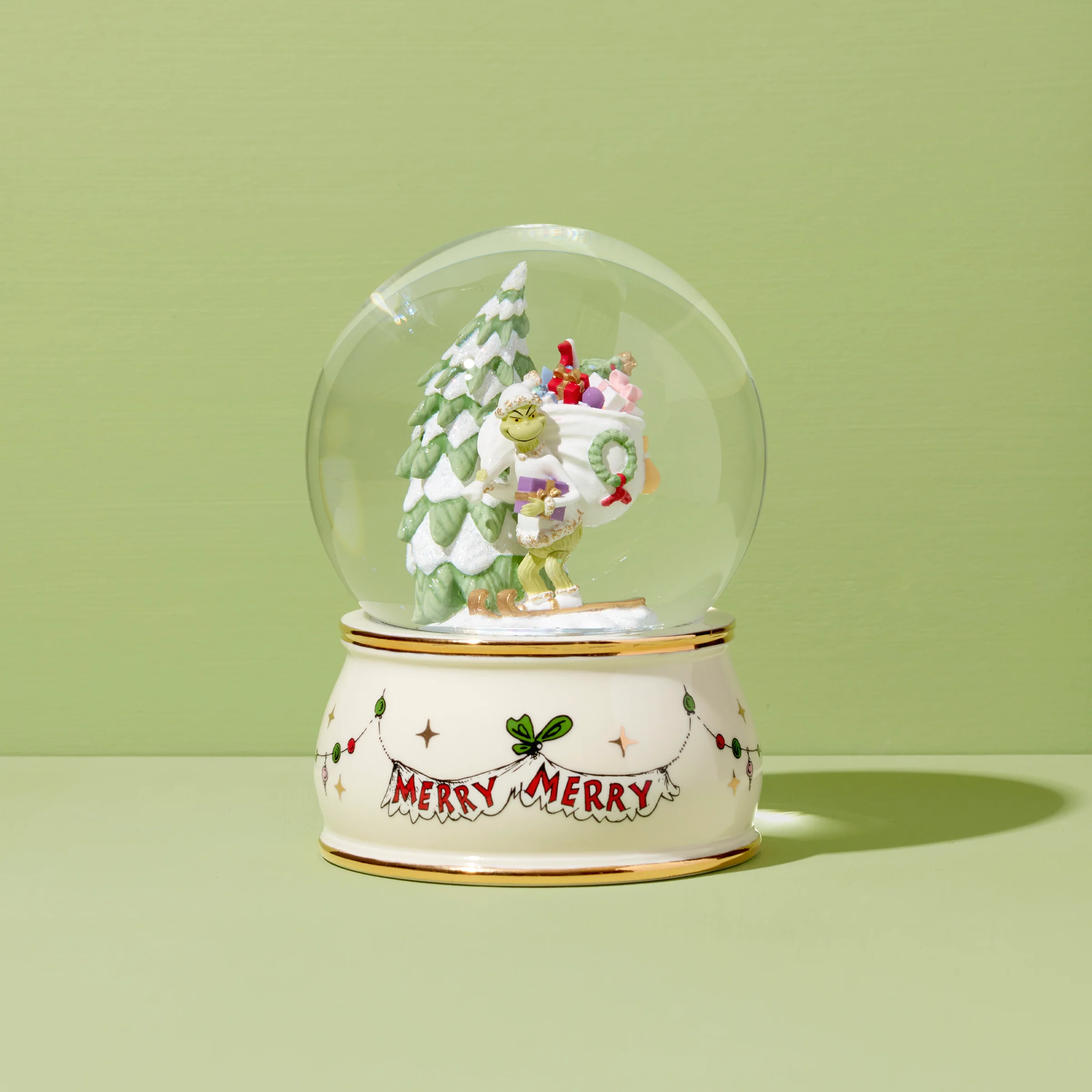 The Grinch Snow Globe