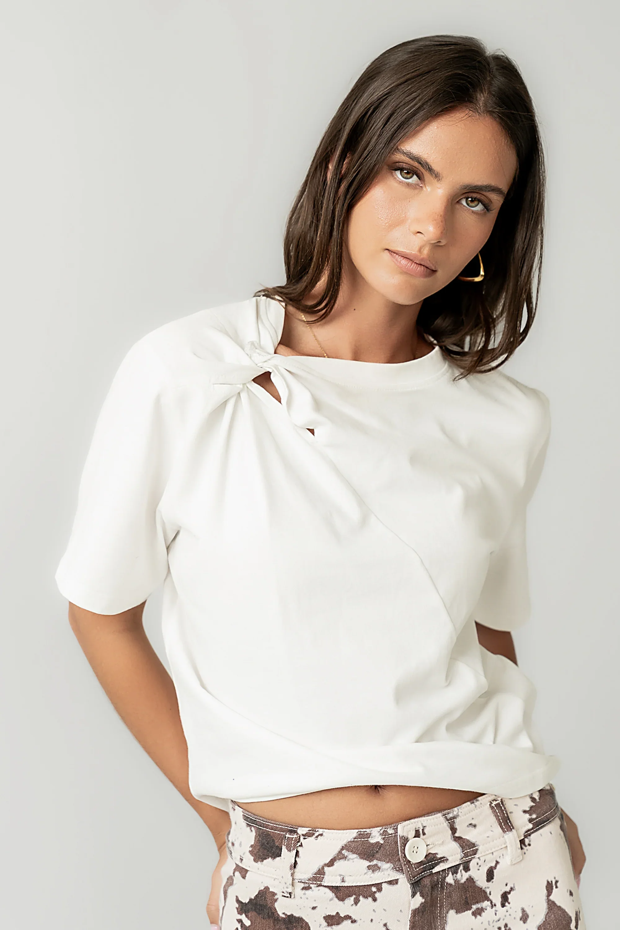 Posie Knot Tee in White