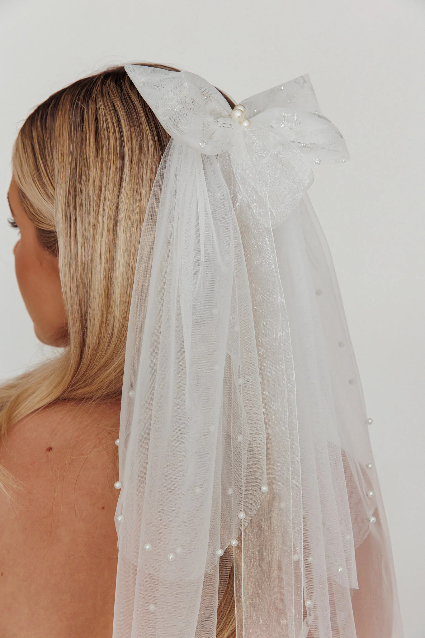 Bella Pearl & Glitter Star Veil White