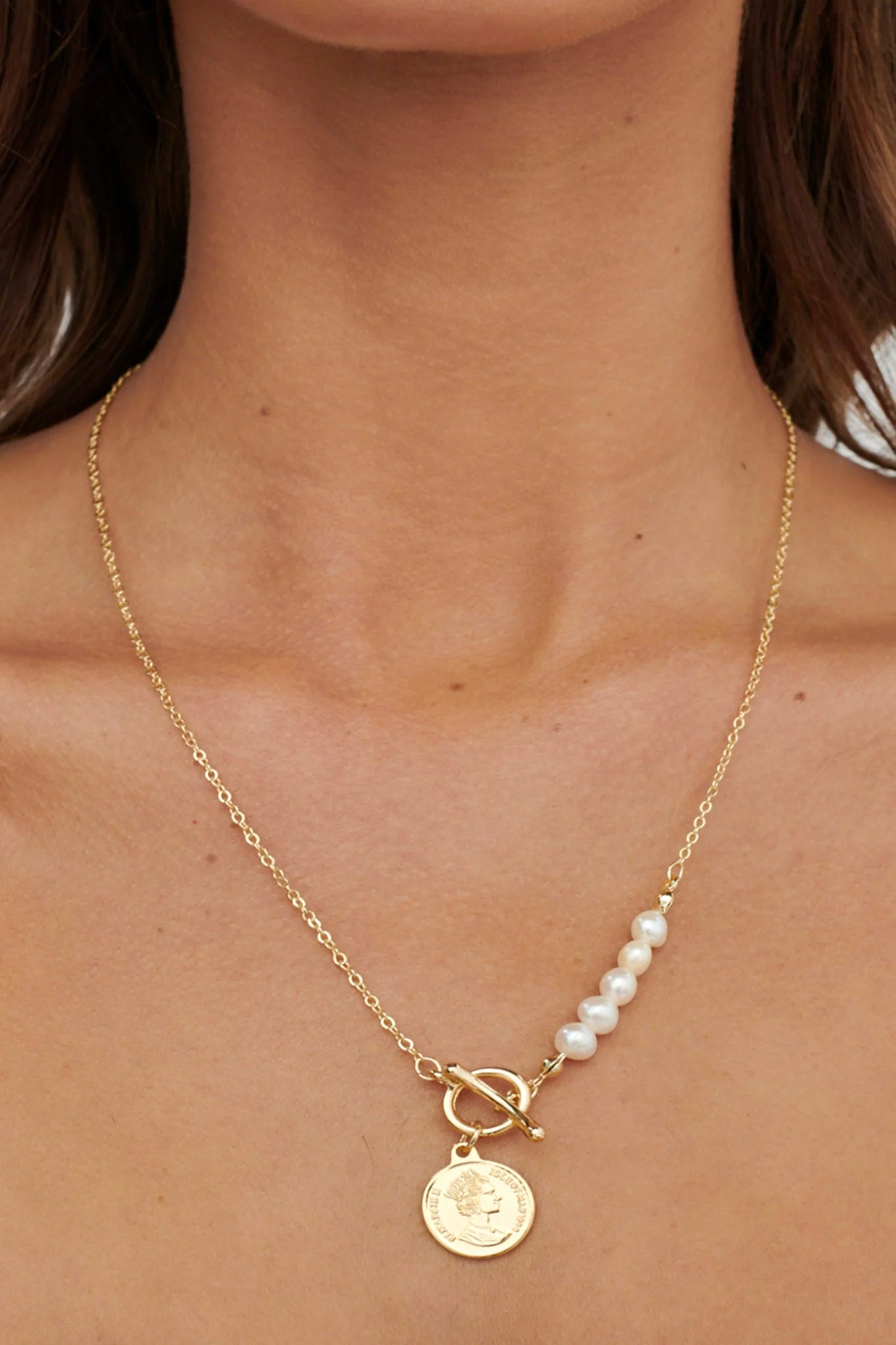 Marissa Pearl & Pendant Necklace Gold