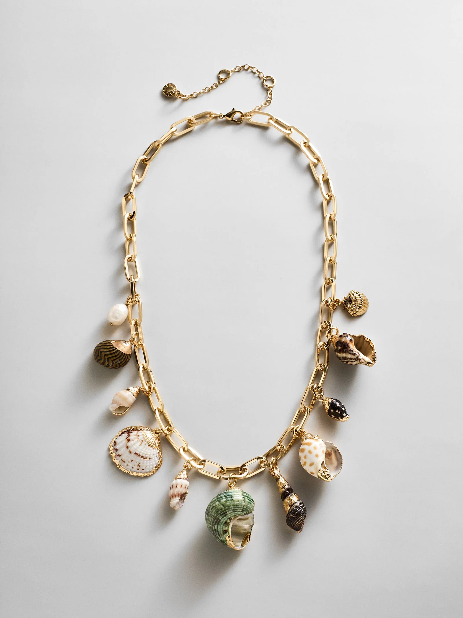Kara Shell Charm Necklace - Gold
