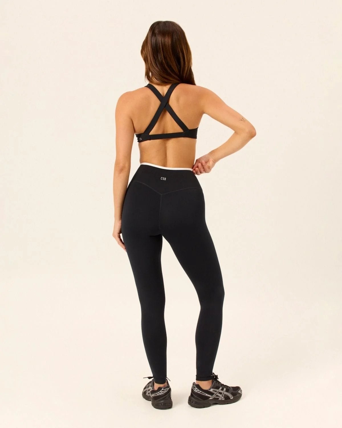 Serenity Dip Leggings | Black Two Tone