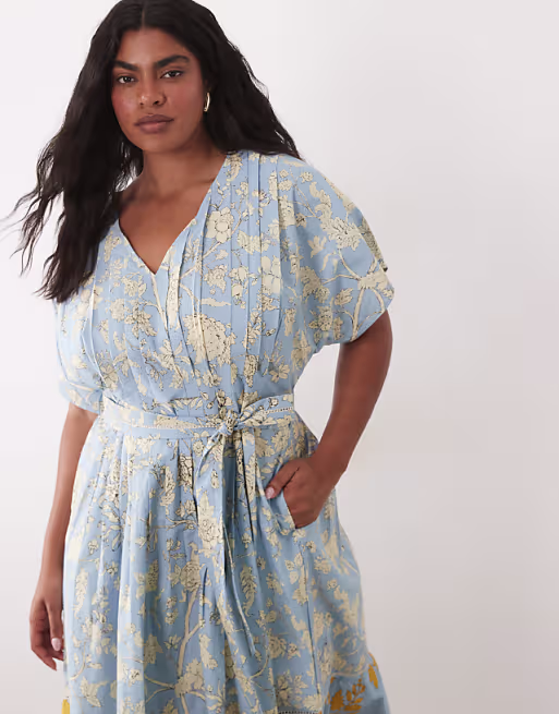 Hope & Ivy Plus wrap midaxi dress in blue and yellow floral