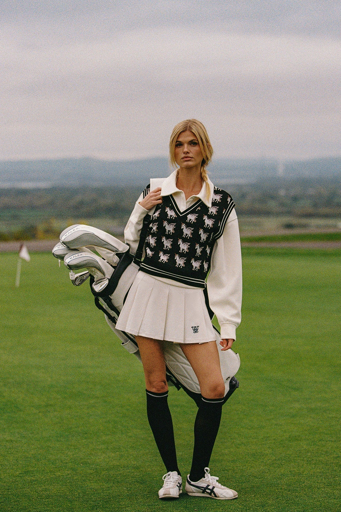 WISKII Unicorn Knit Vest