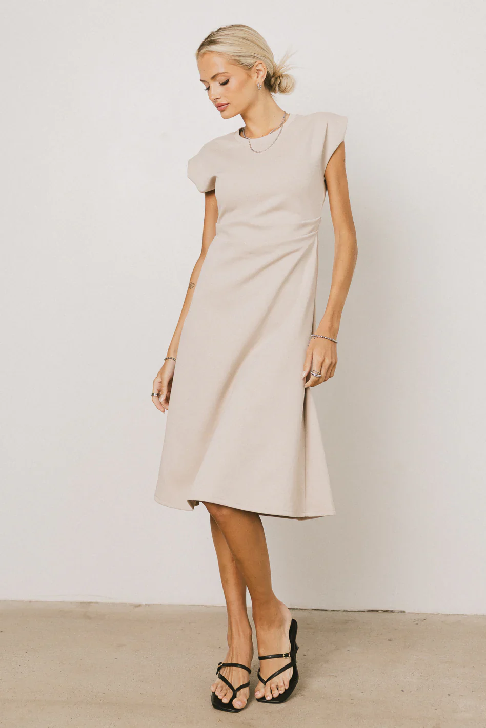 Kyra Midi Dress in Khaki