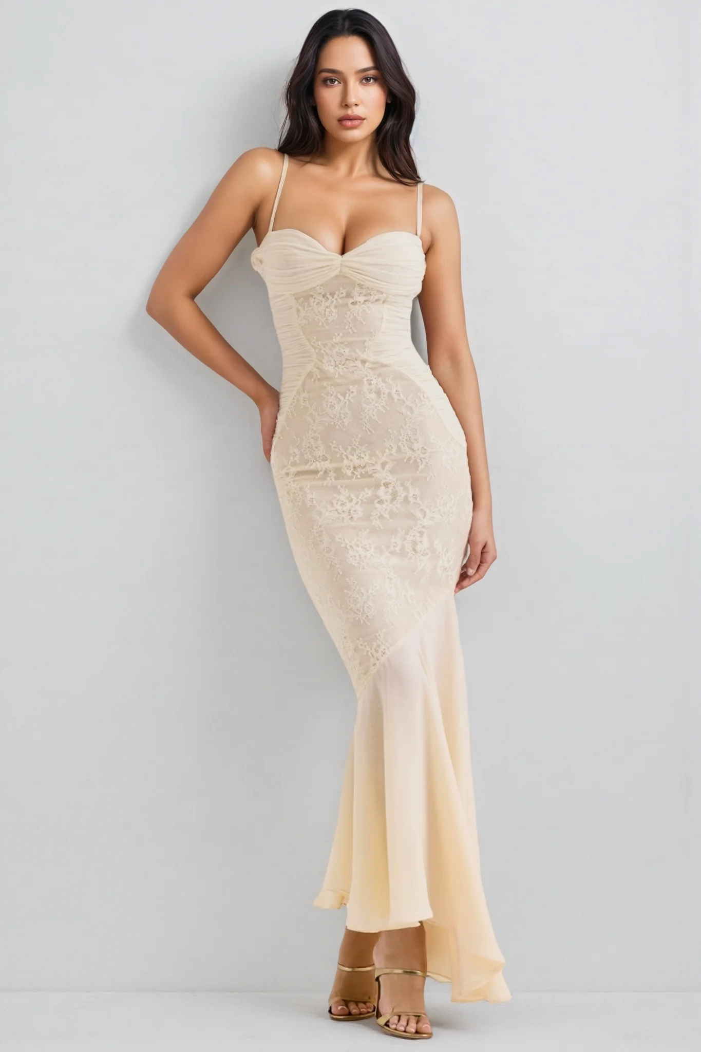 Vaelse Lace Ruffle Halter Maxi Dress