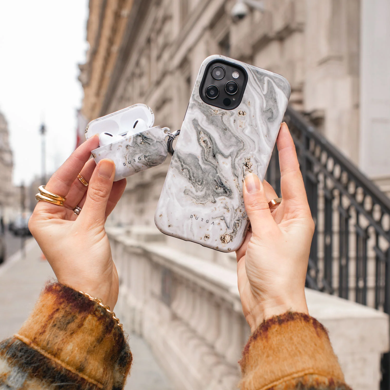 Snowstorm - Grey Marble iPhone 11 Pro ケース