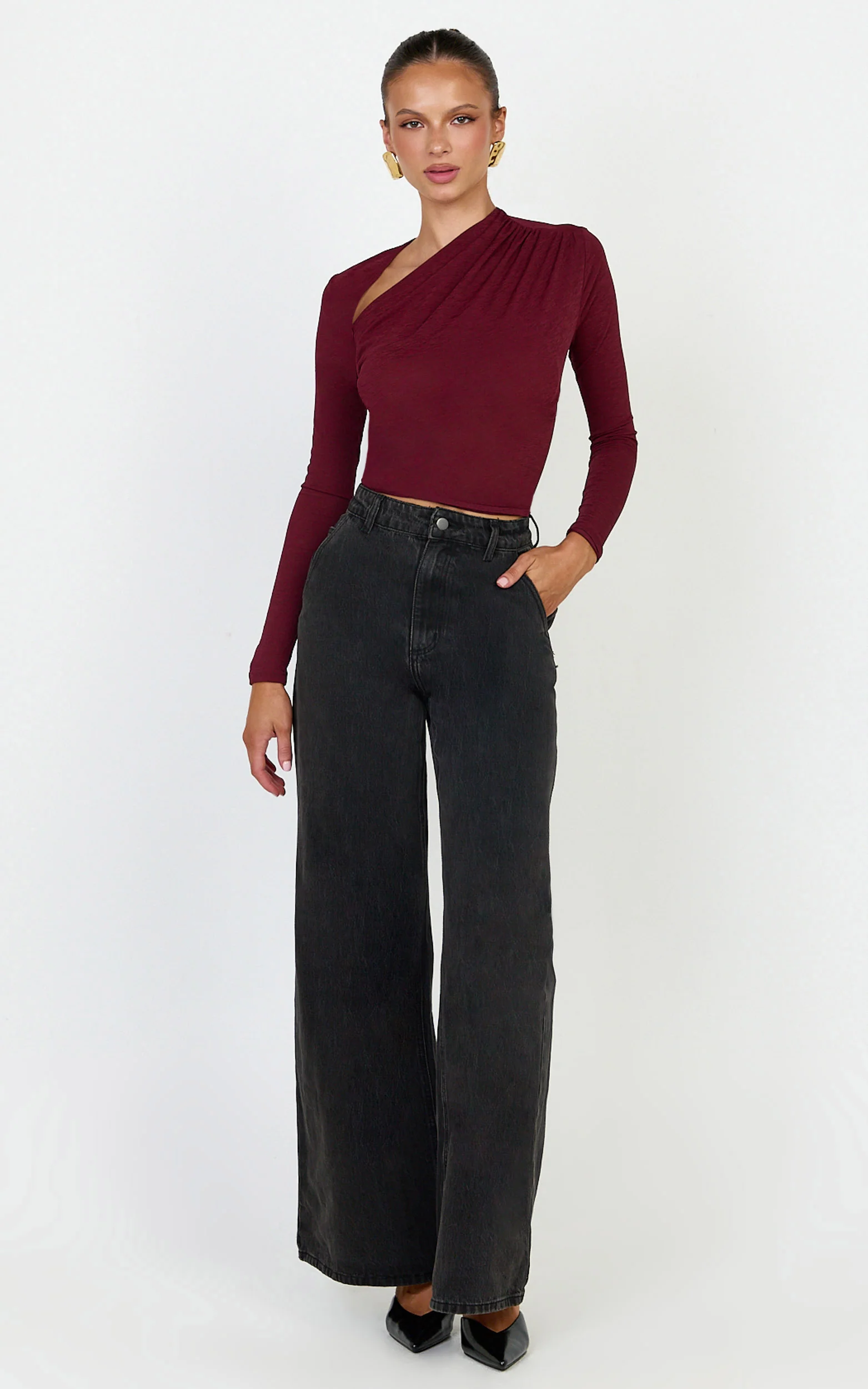 Hillary Top - Asymmetric Ruched Side Jersey Top in Wine