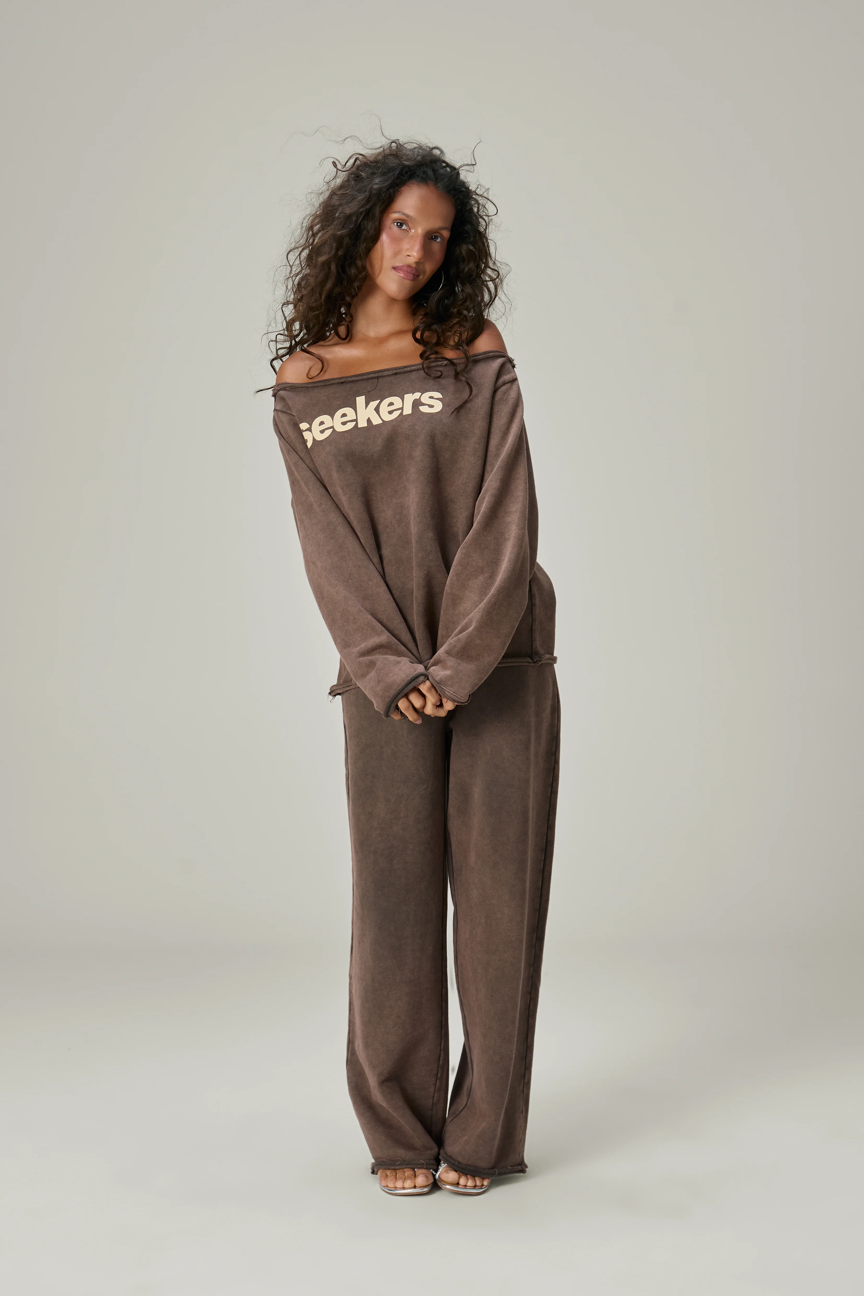 Seekers Slouch Top in Brown