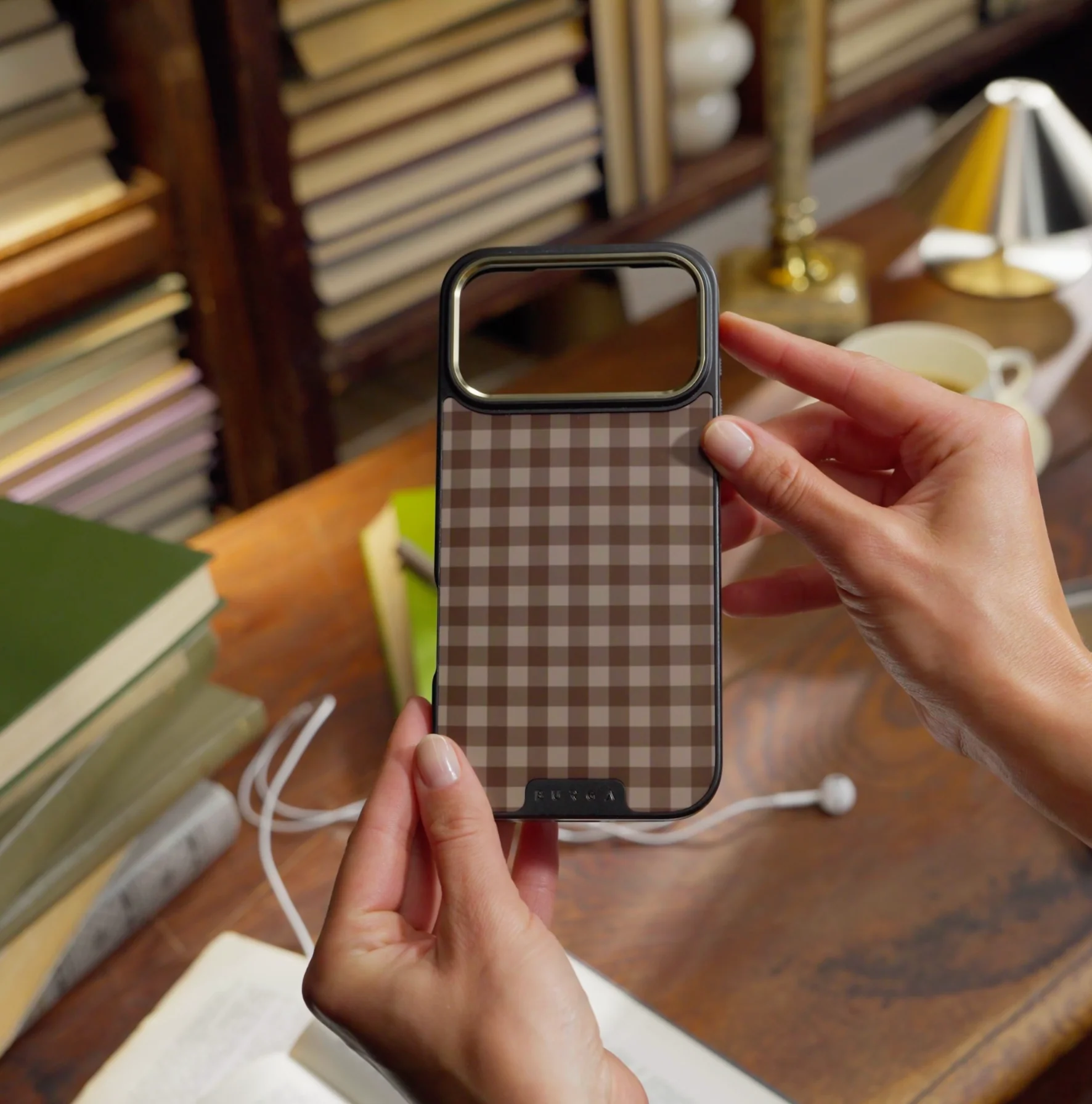 In Season - iPhone 12 ケース