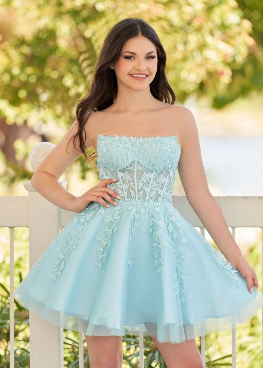 A-Line Tulle Lace Homecoming Dress with Appliques