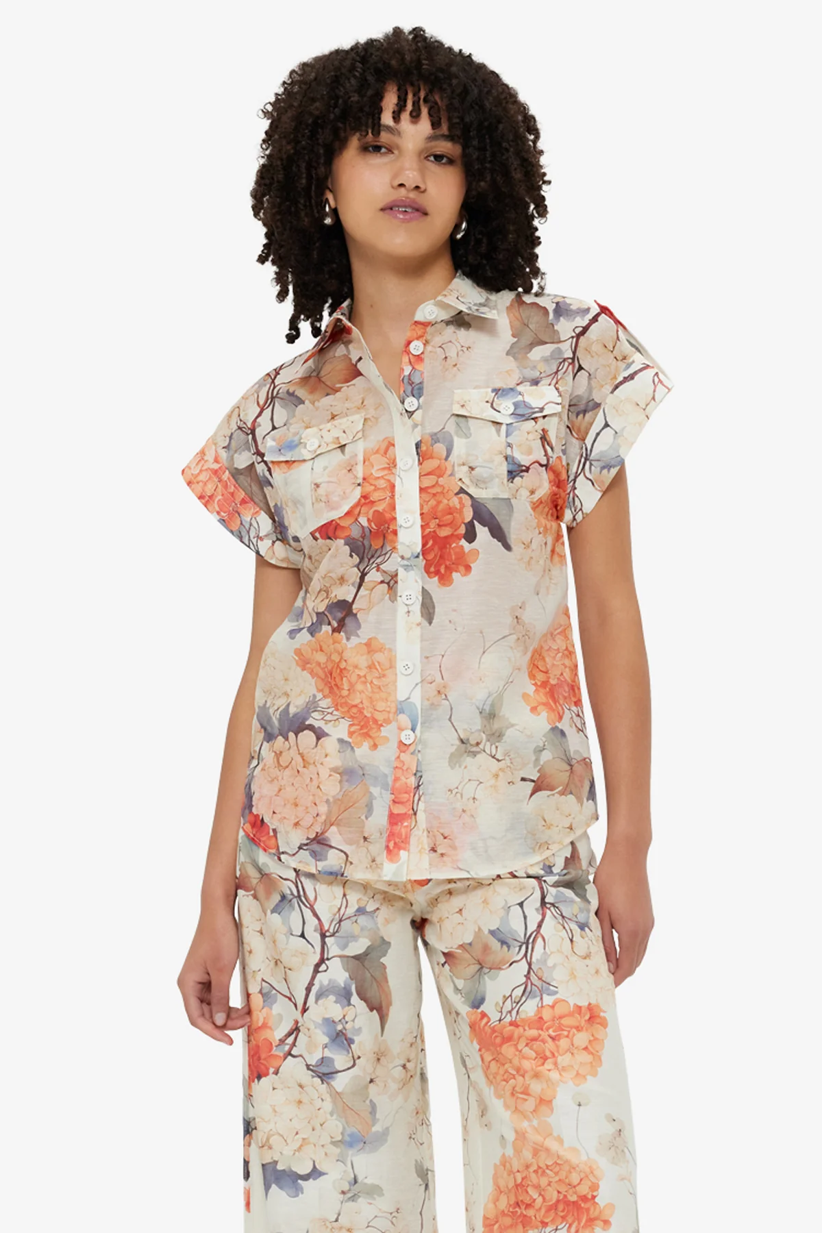 Catarina  Blouse - Hydrangea Print in Vanilla