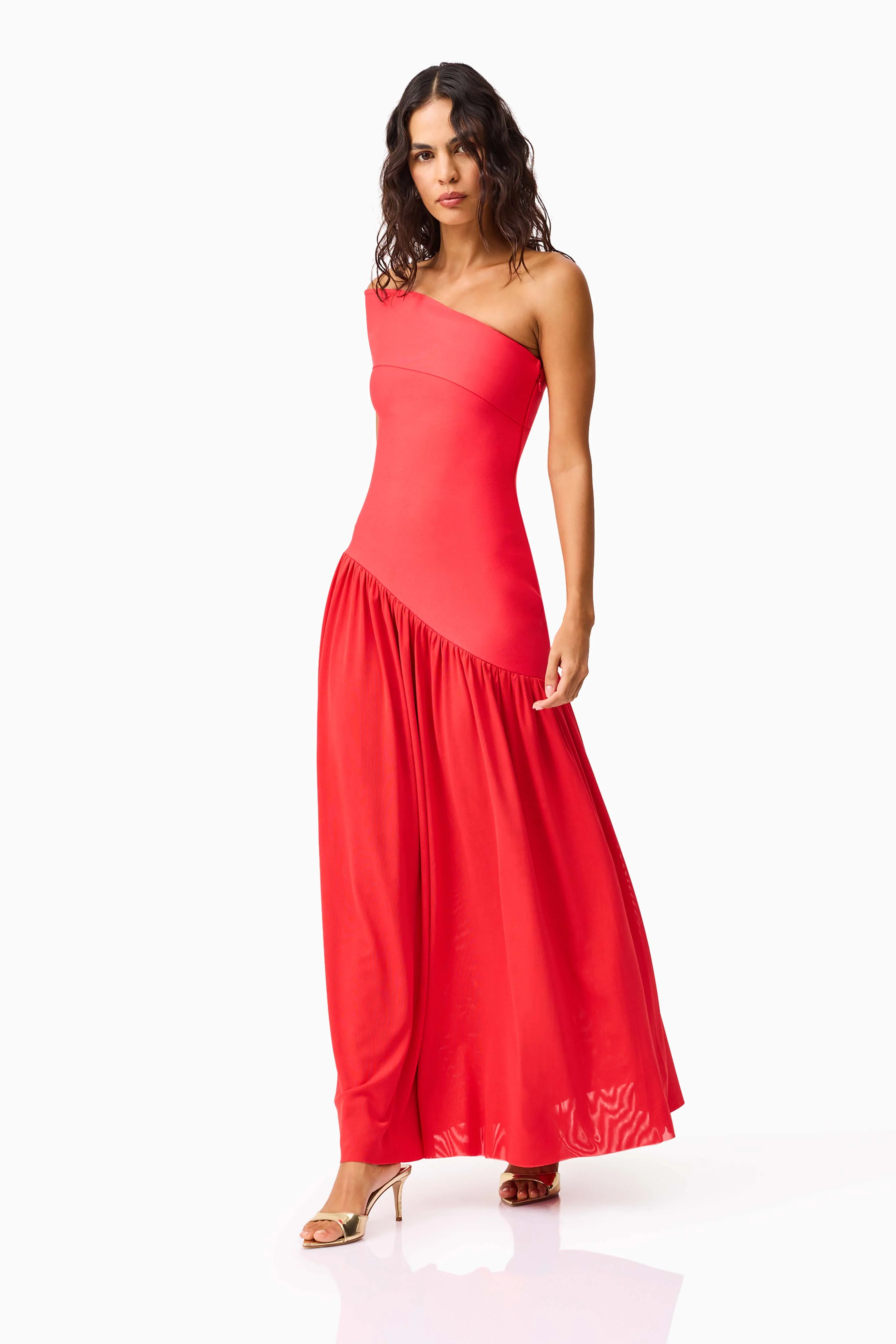 Jesselle Off The Shoulder Gown in Red
