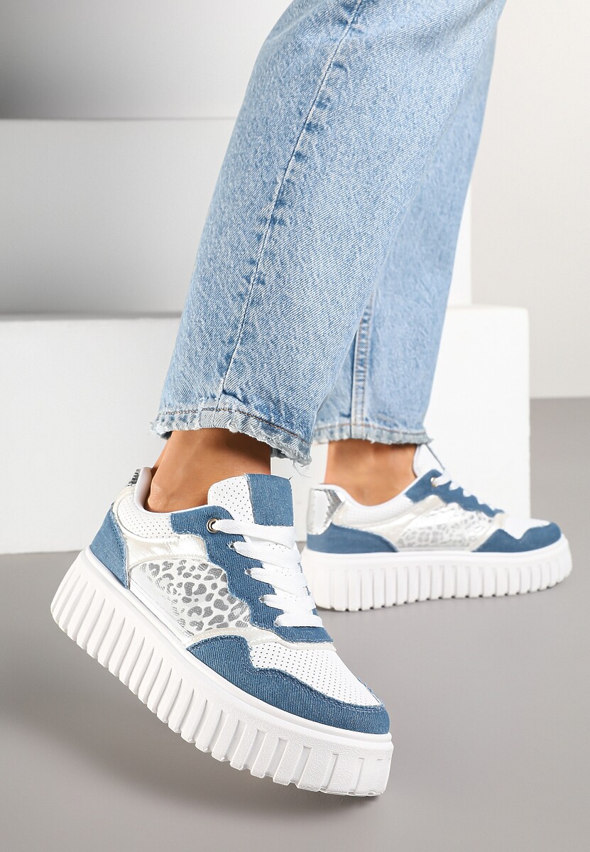 Niebiesko-Białe Sneakersy na Platformie z Tłoczeniami Zdobione Panterkowym Printem Herraza