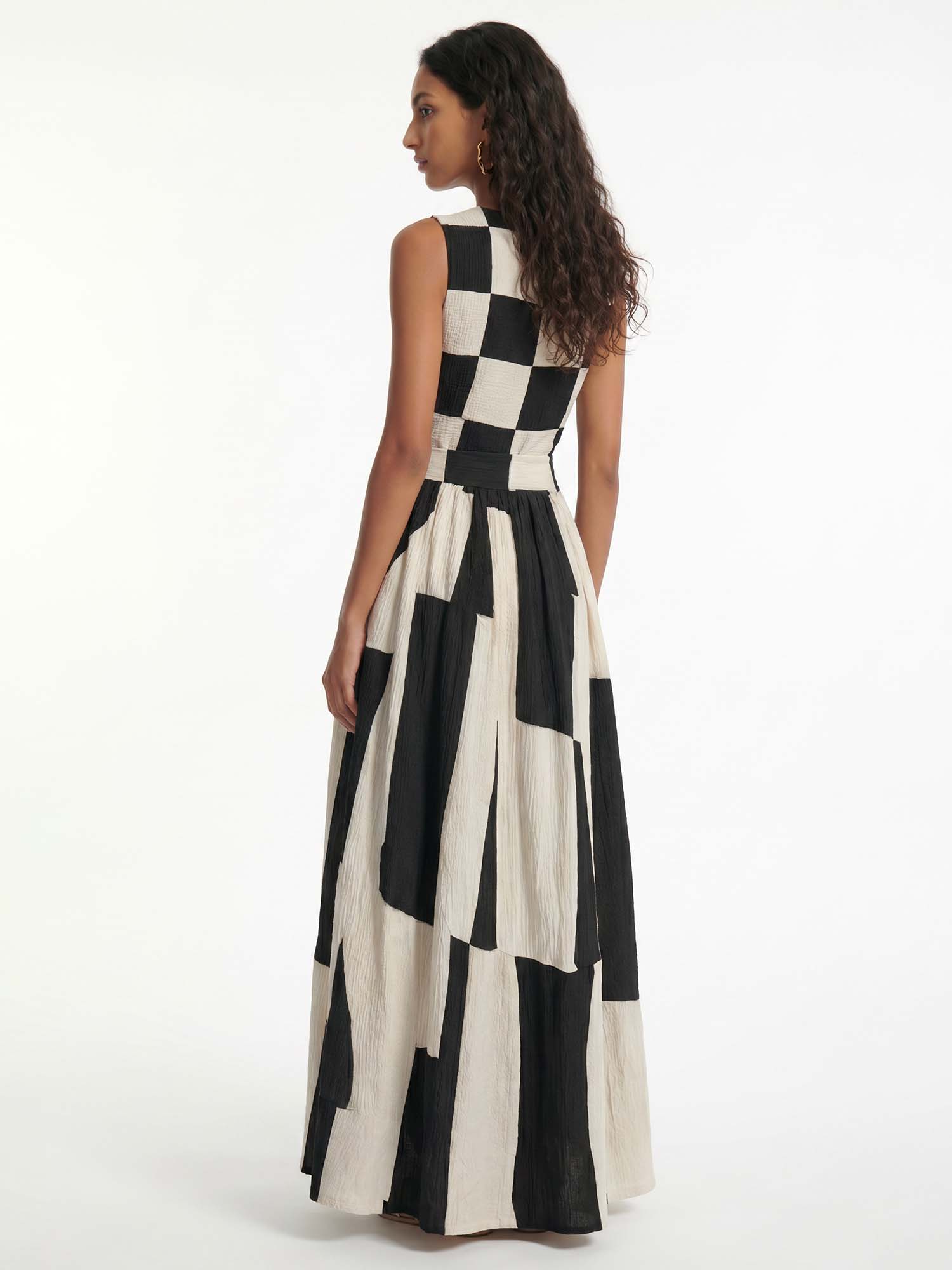 Checkerboard Contrast Maxi Dress
