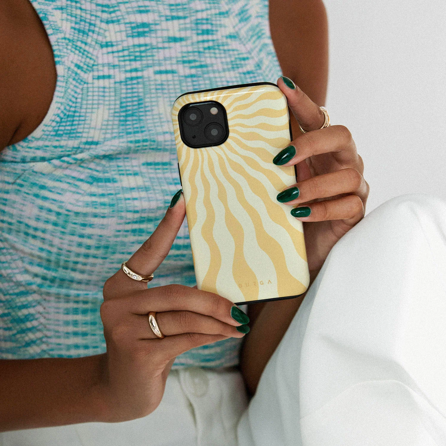 Sunny Bunny - iPhone 12 ケース