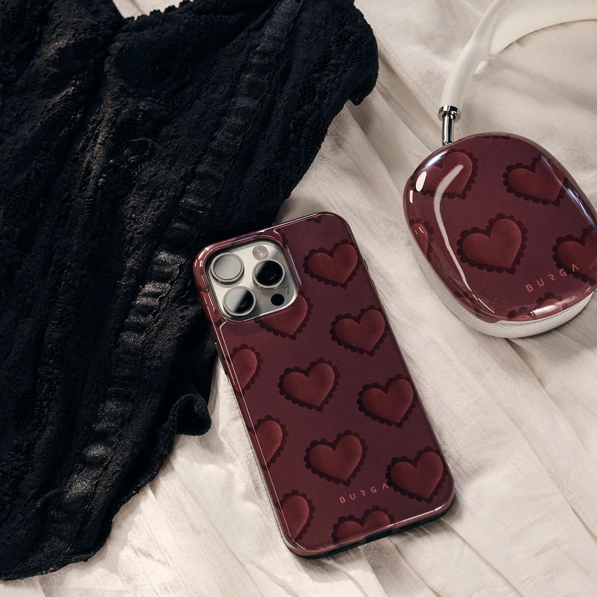 Loveholic - iPhone 11 Pro Max ケース