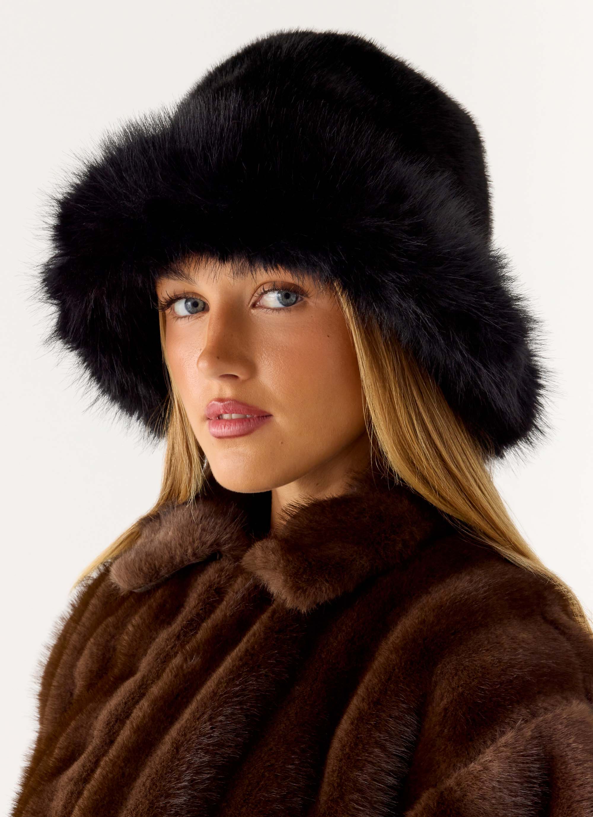 December Bliss Faux Fur Hat - Black