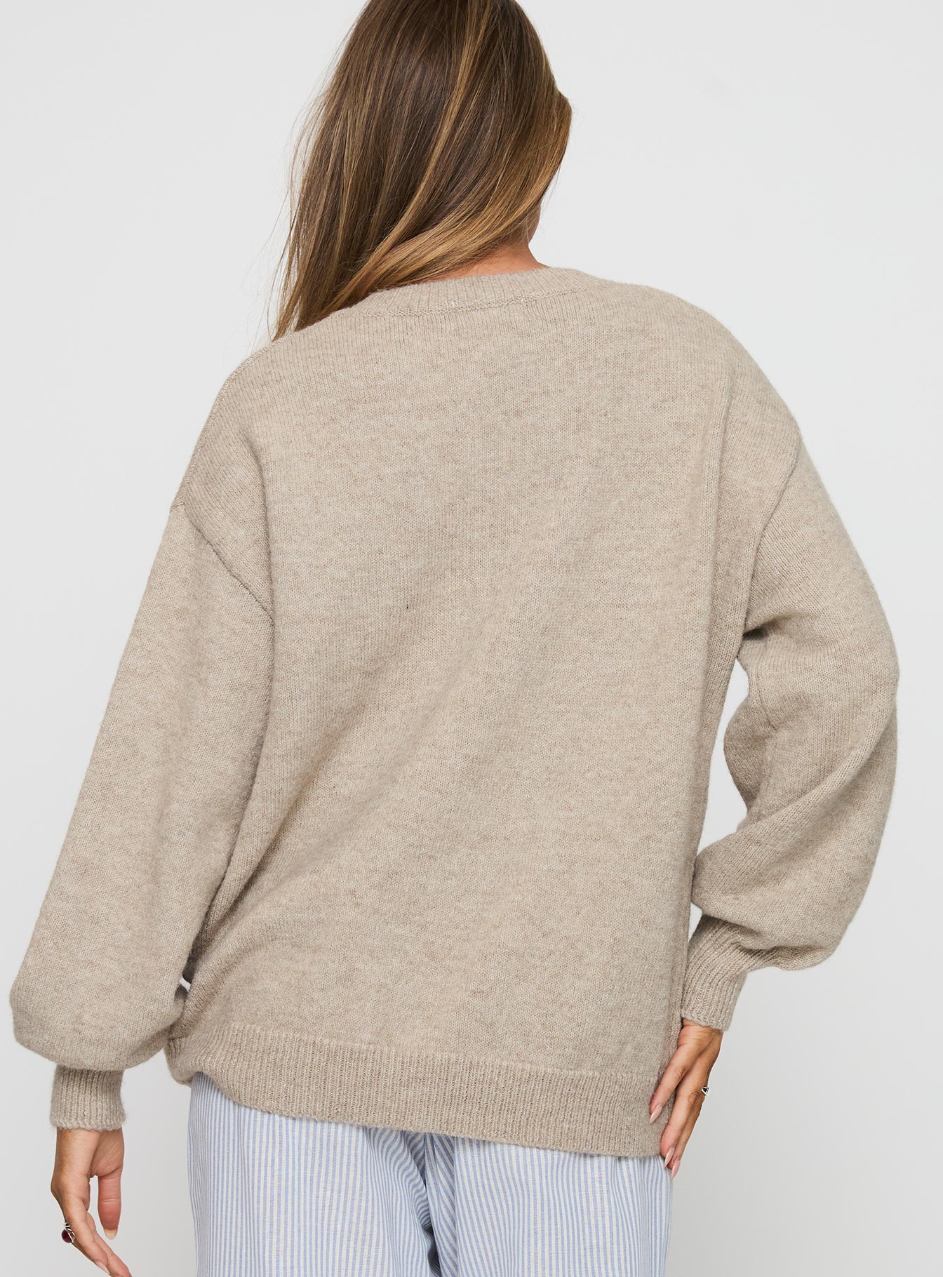Ryanna Cozy Knit Sweater – Classic Beige Pullover for Effortless Style