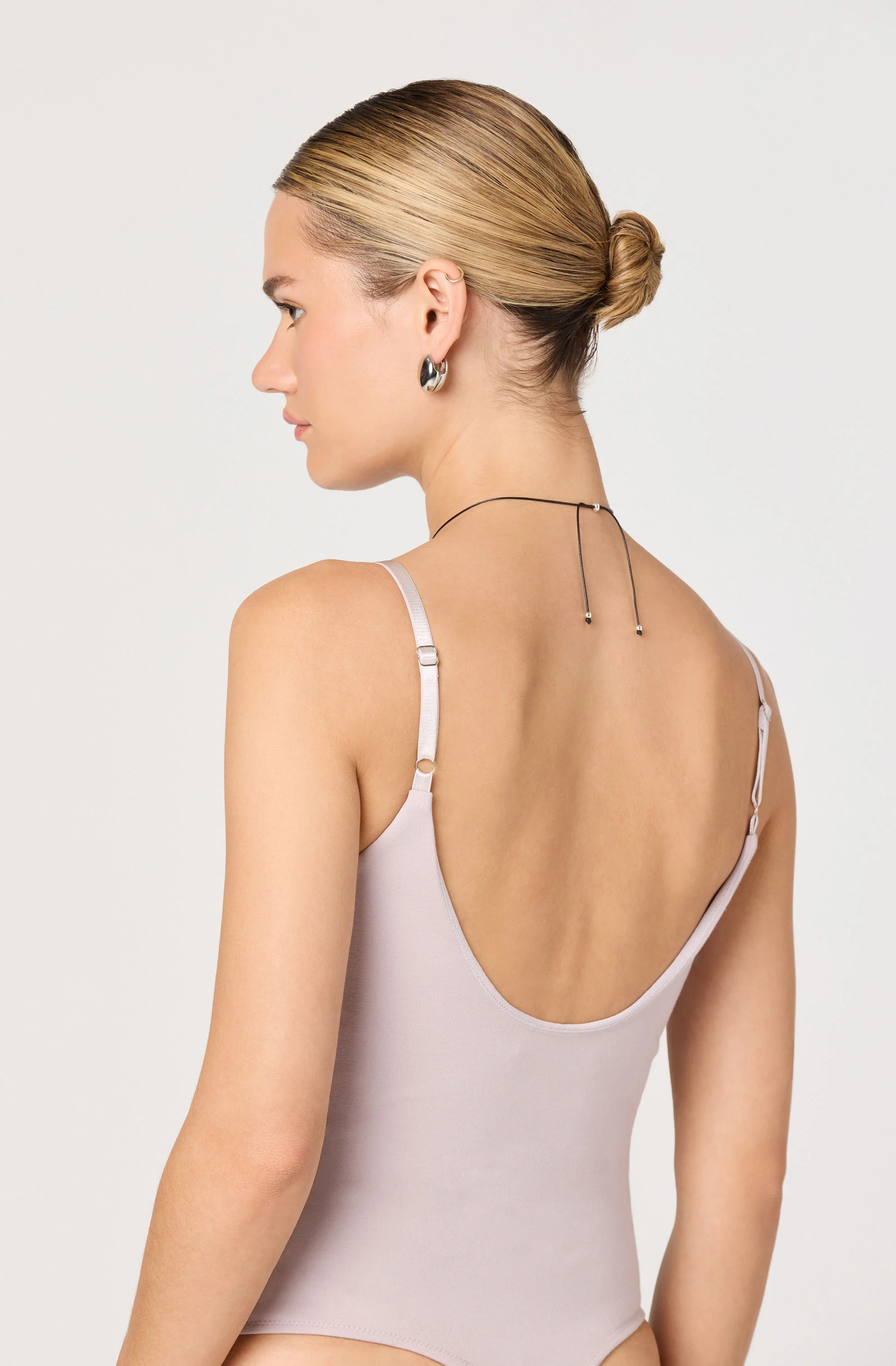 Leikyn Square Neck Bodysuit - luluinthesky