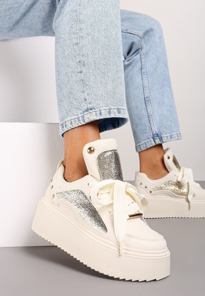 Czarne Sneakersy na Platformie Ozdobione Nitami i Metalicznymi Elementami Azista