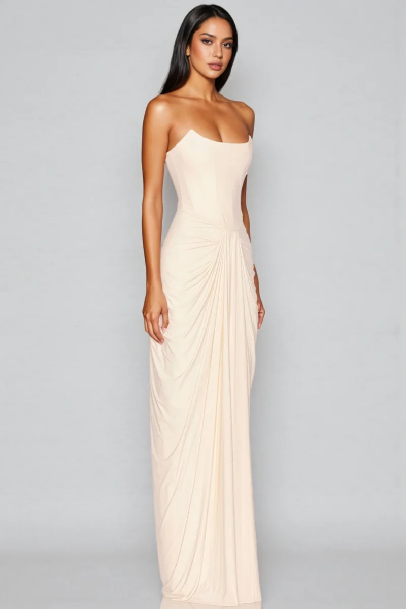 Donna White Strapless Fishbone Maxi Dress