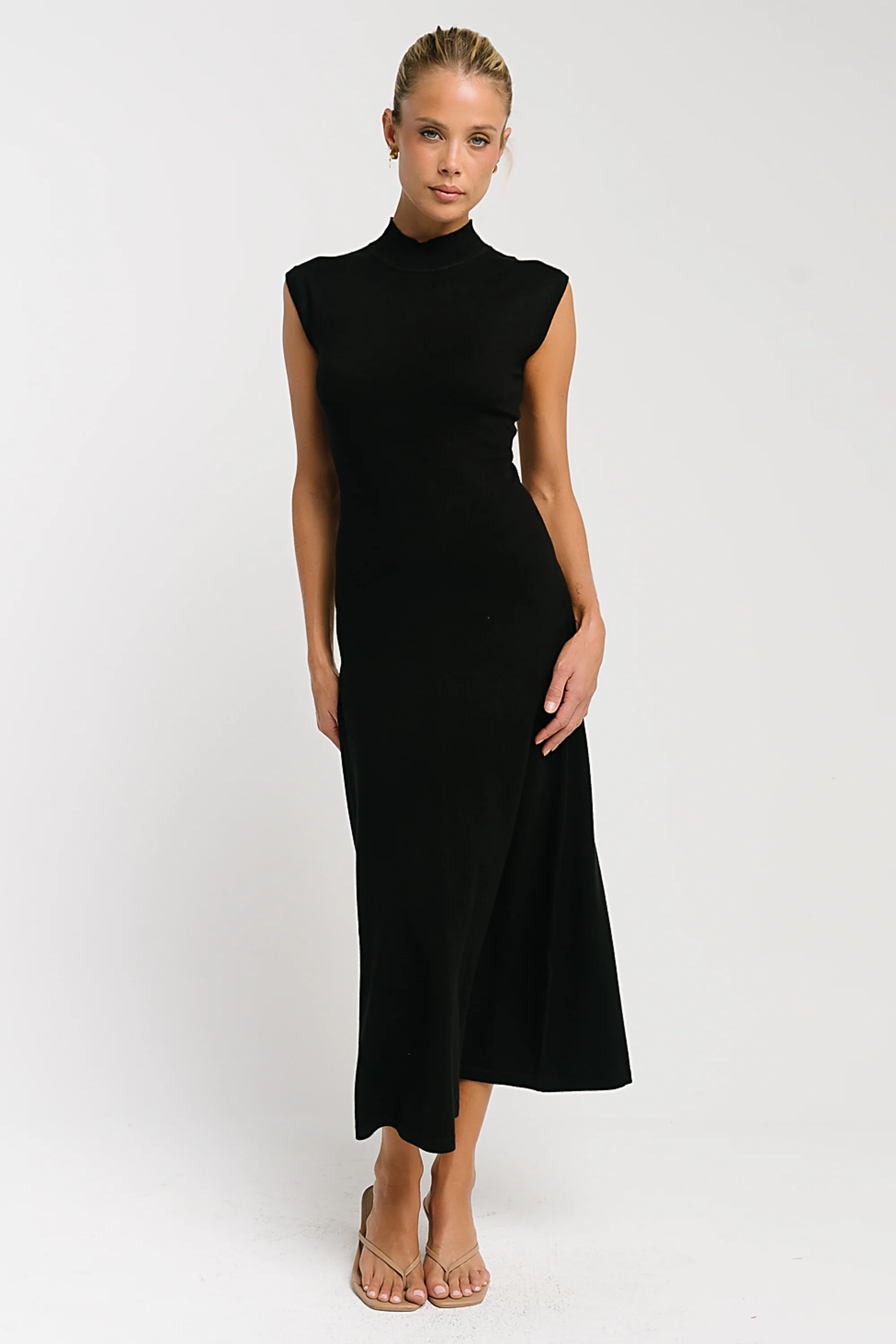 Avery Ribbed Maxi Dress in Black
